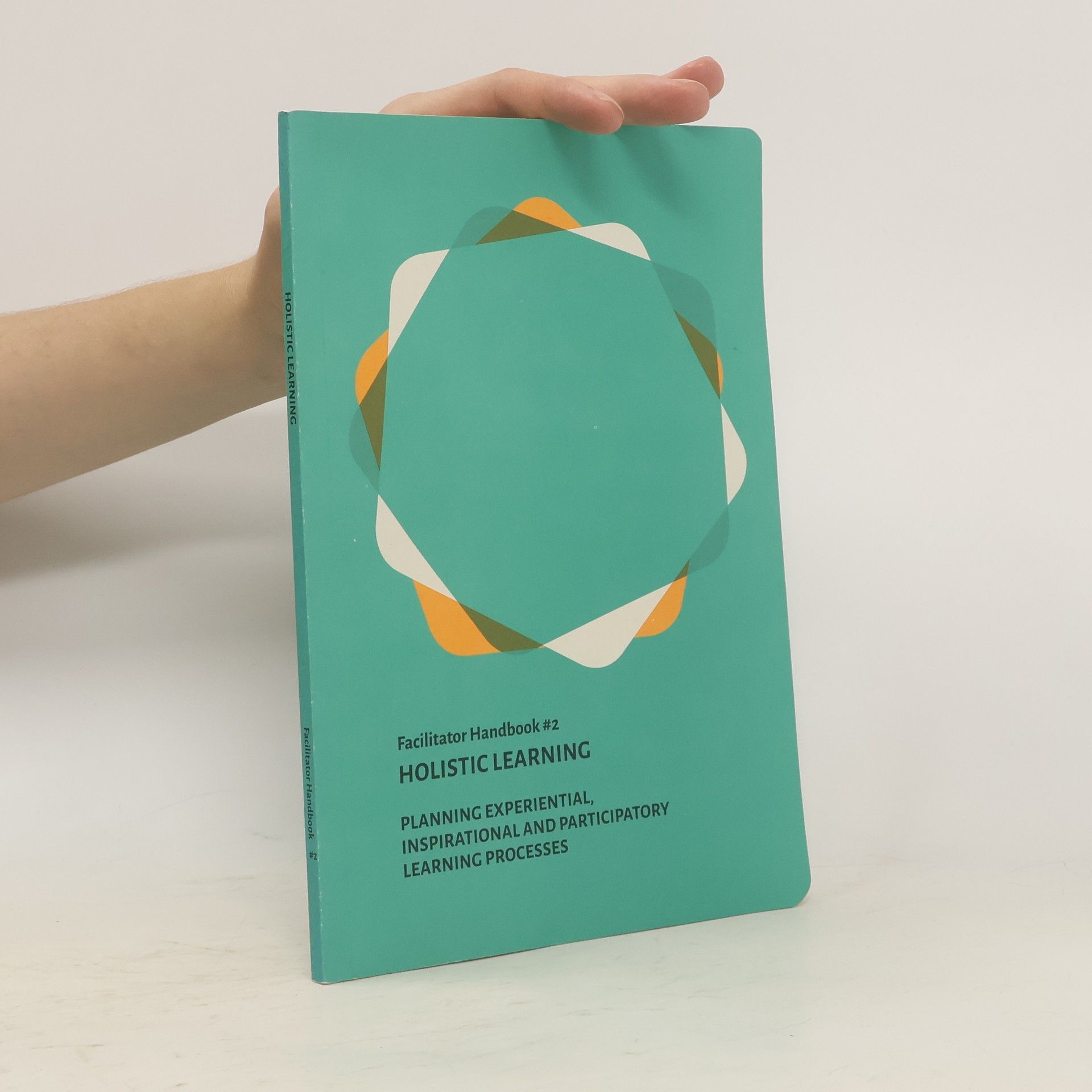 Autores varios Holistic Learning