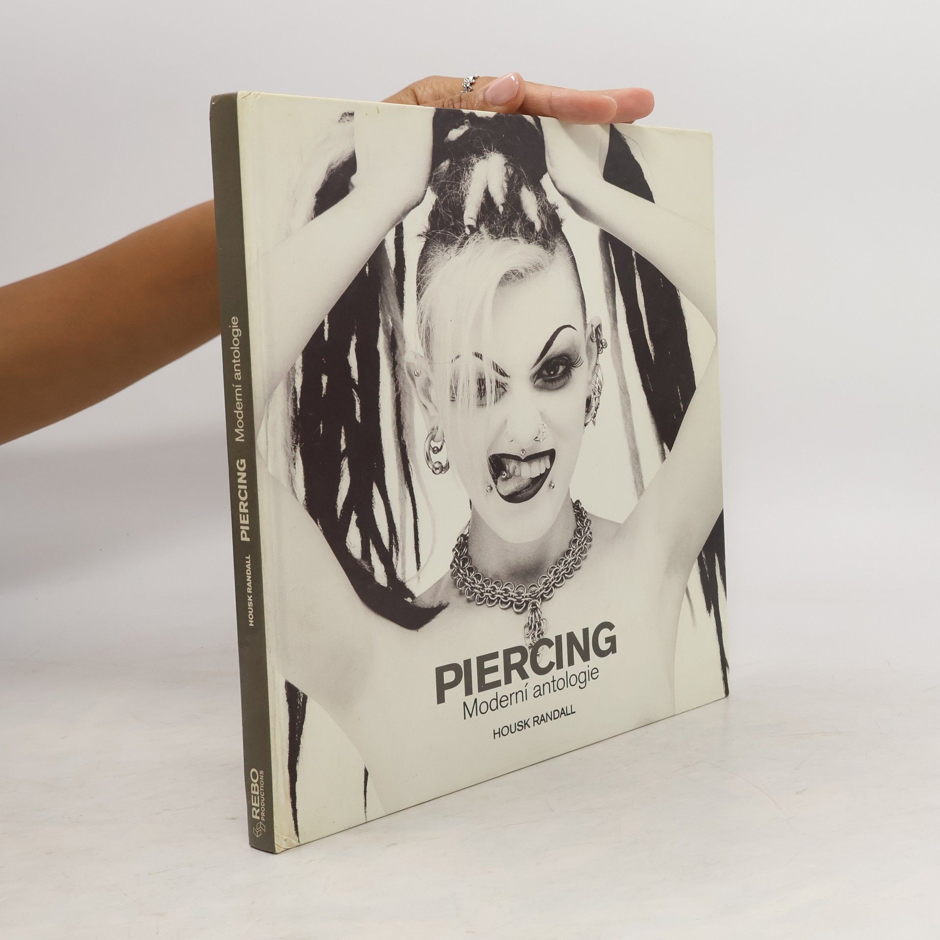 Housk Randall Piercing. Moderní antologie