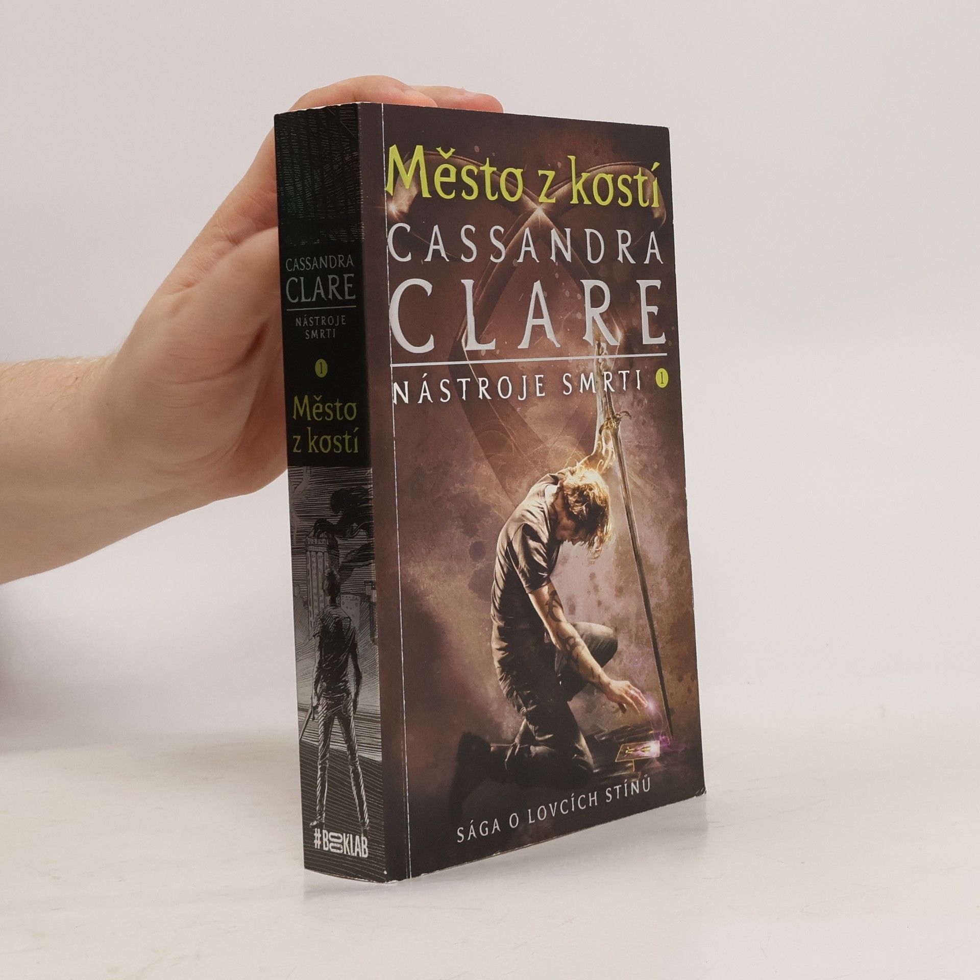 Cassandra Clare Nástroje smrti 1: Město z kostí