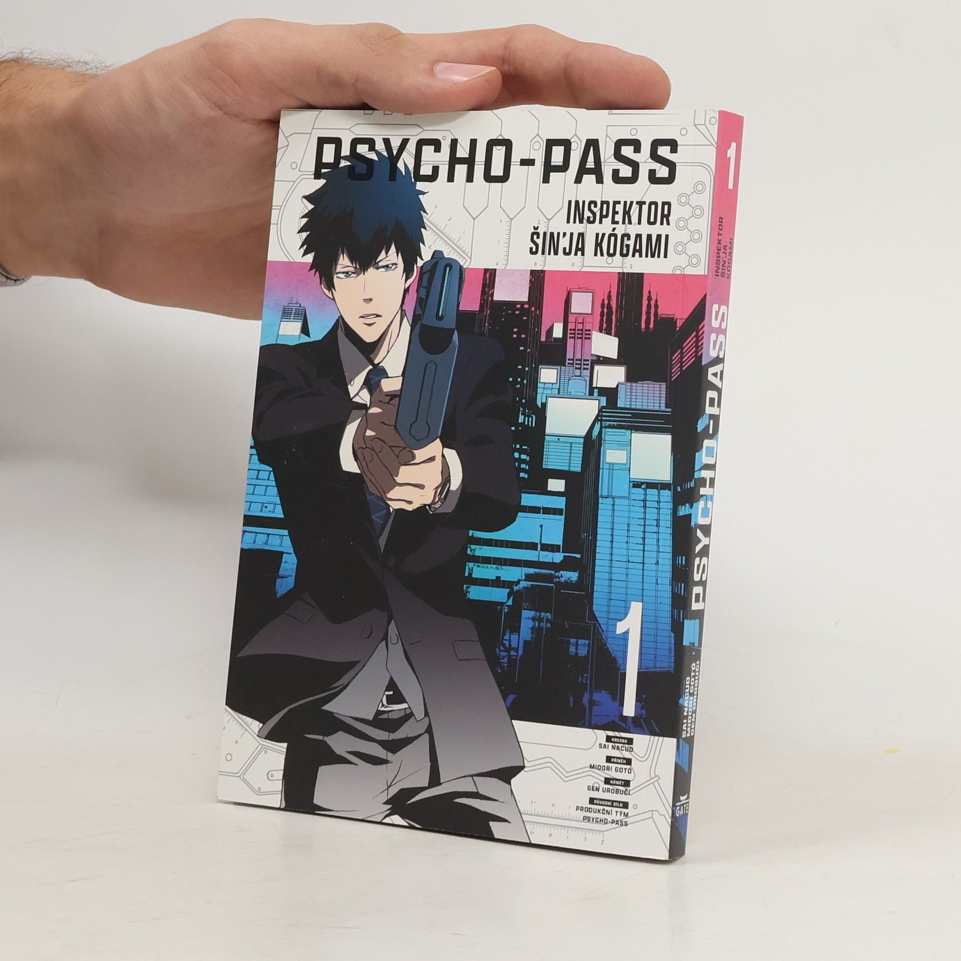 Natsuo Sai Psycho-pass 1. Inspektor Šin'ja Kógami