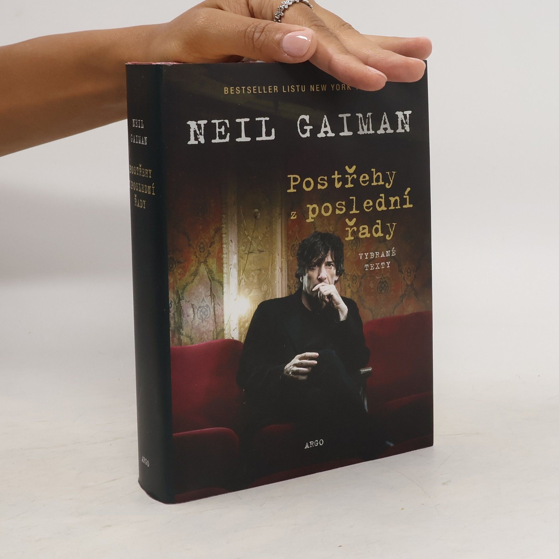 Neil Gaiman Postřehy z poslední řady: Vybrané texty