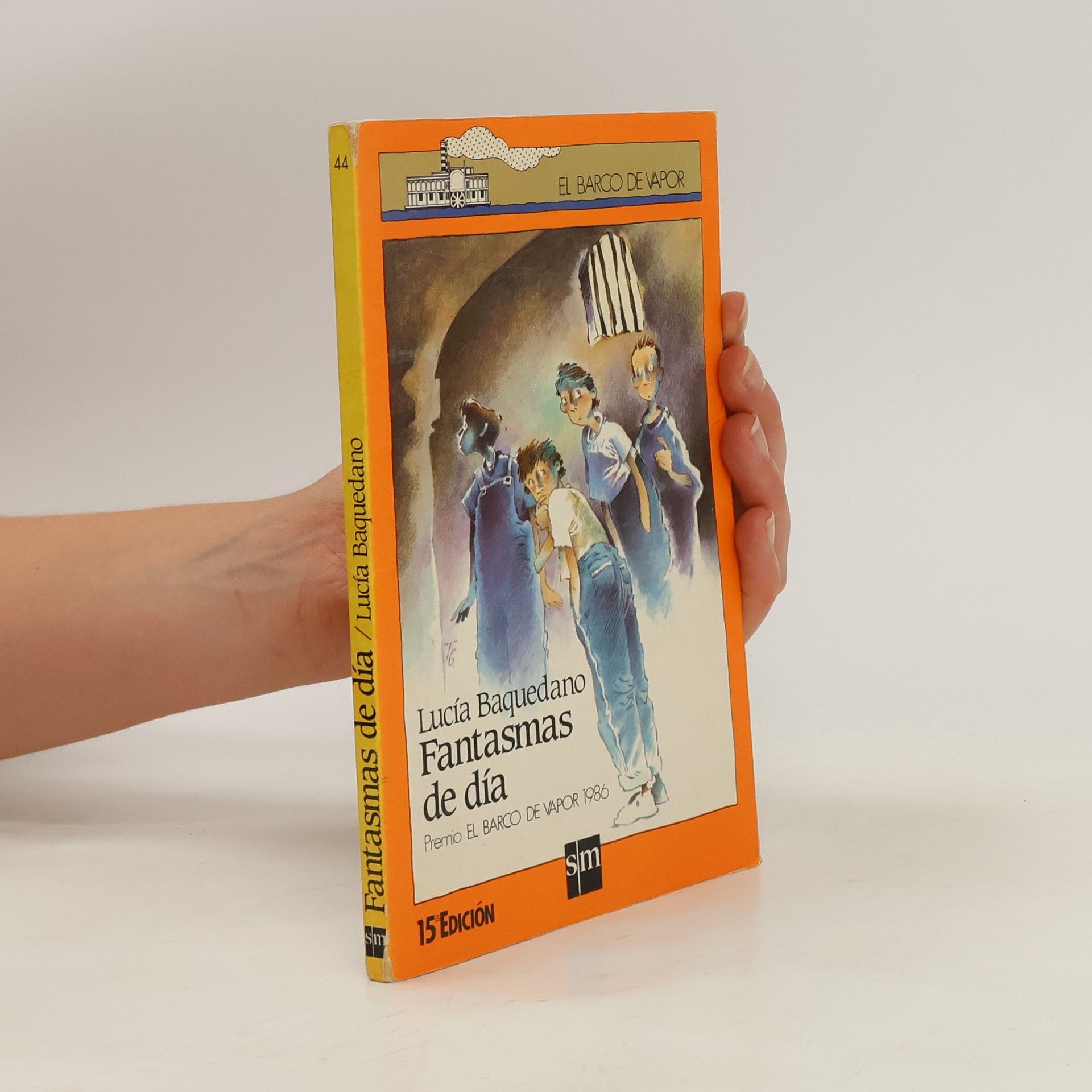 Lucía Costanilla Baquedano Fantasmas de día