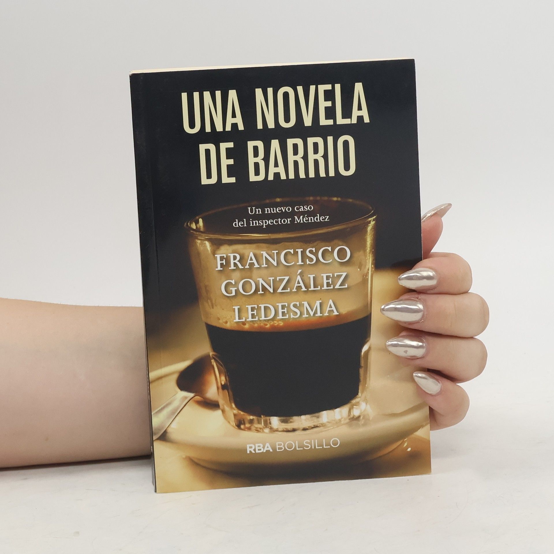 Francisco González Ledesma Una novela de barrio