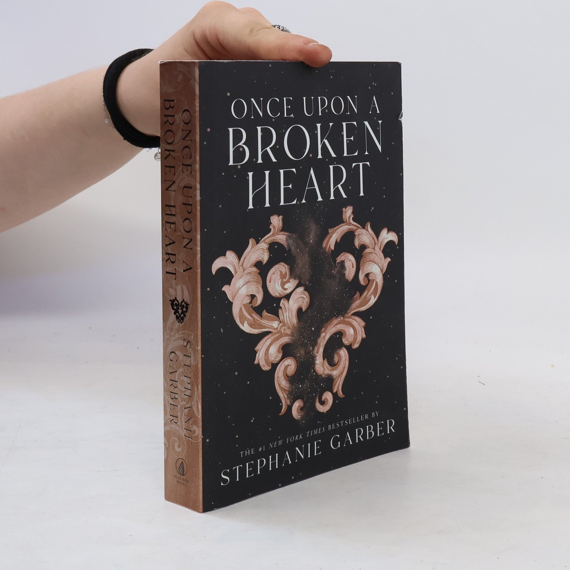 Stephanie Garber Once Upon a Broken Heart