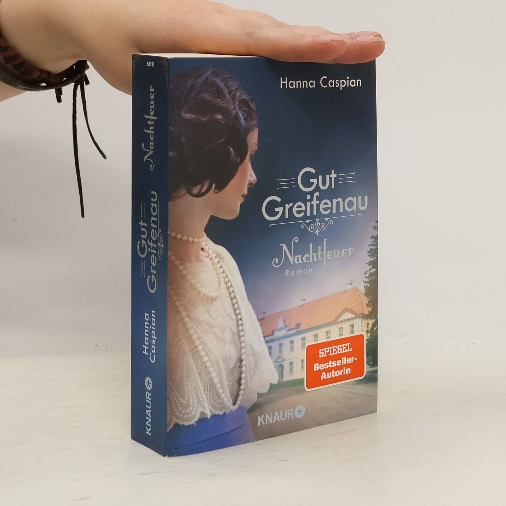 Hanna Caspian Gut Greidenau. Nachtfeuer