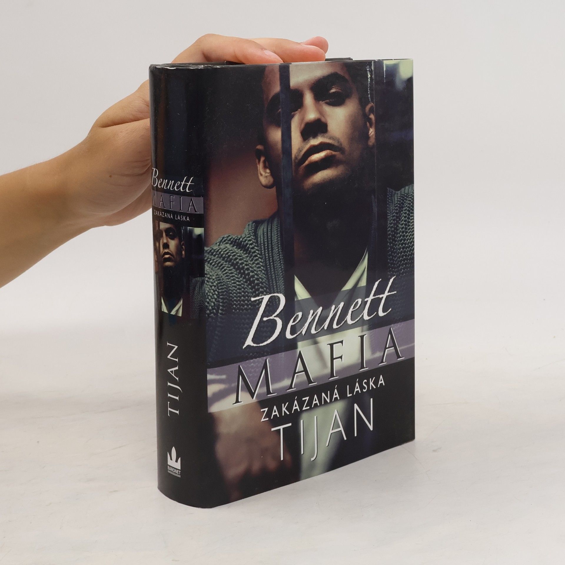 Tijan Bennett mafia : zakázaná láska