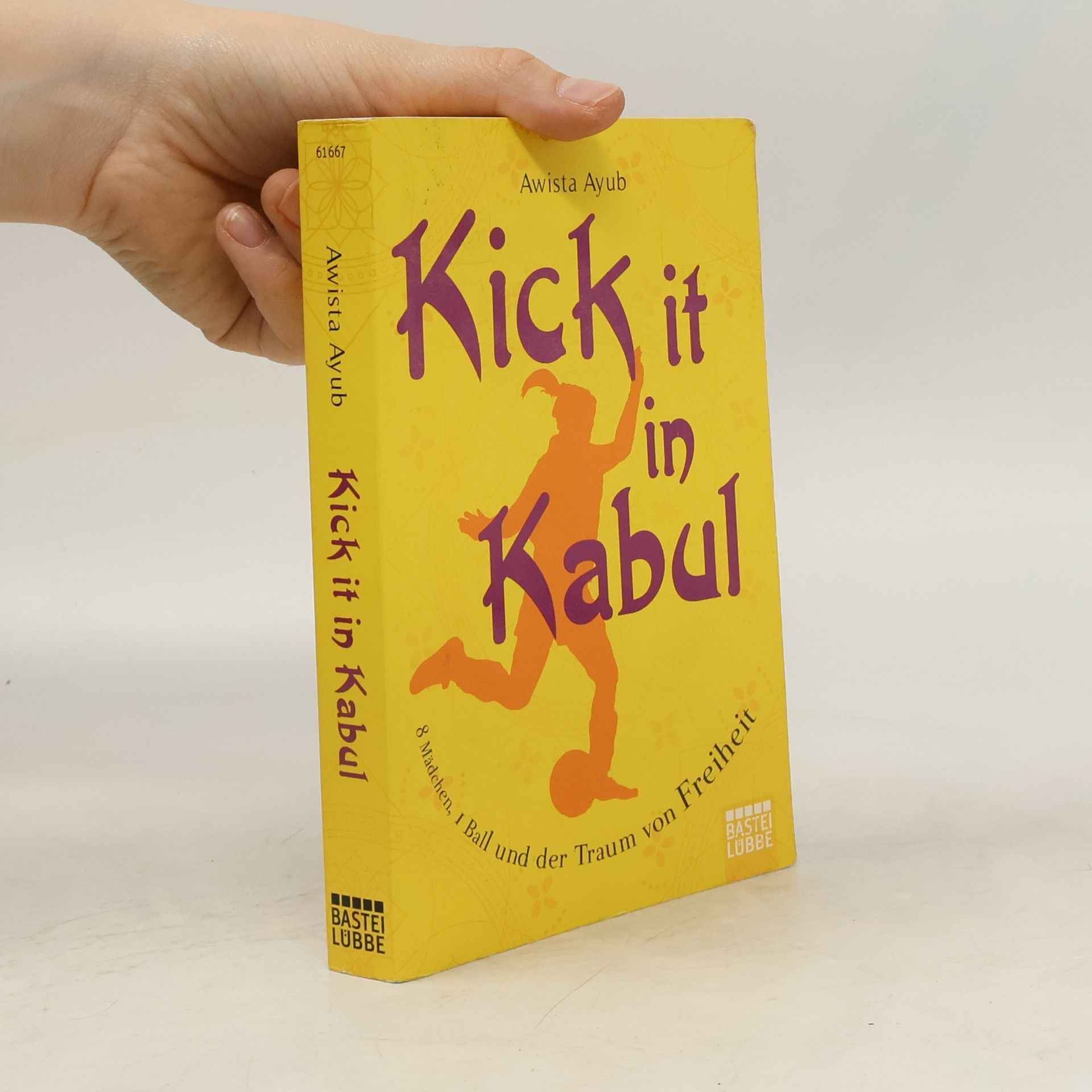 Awista Ayub Kick it in Kabul