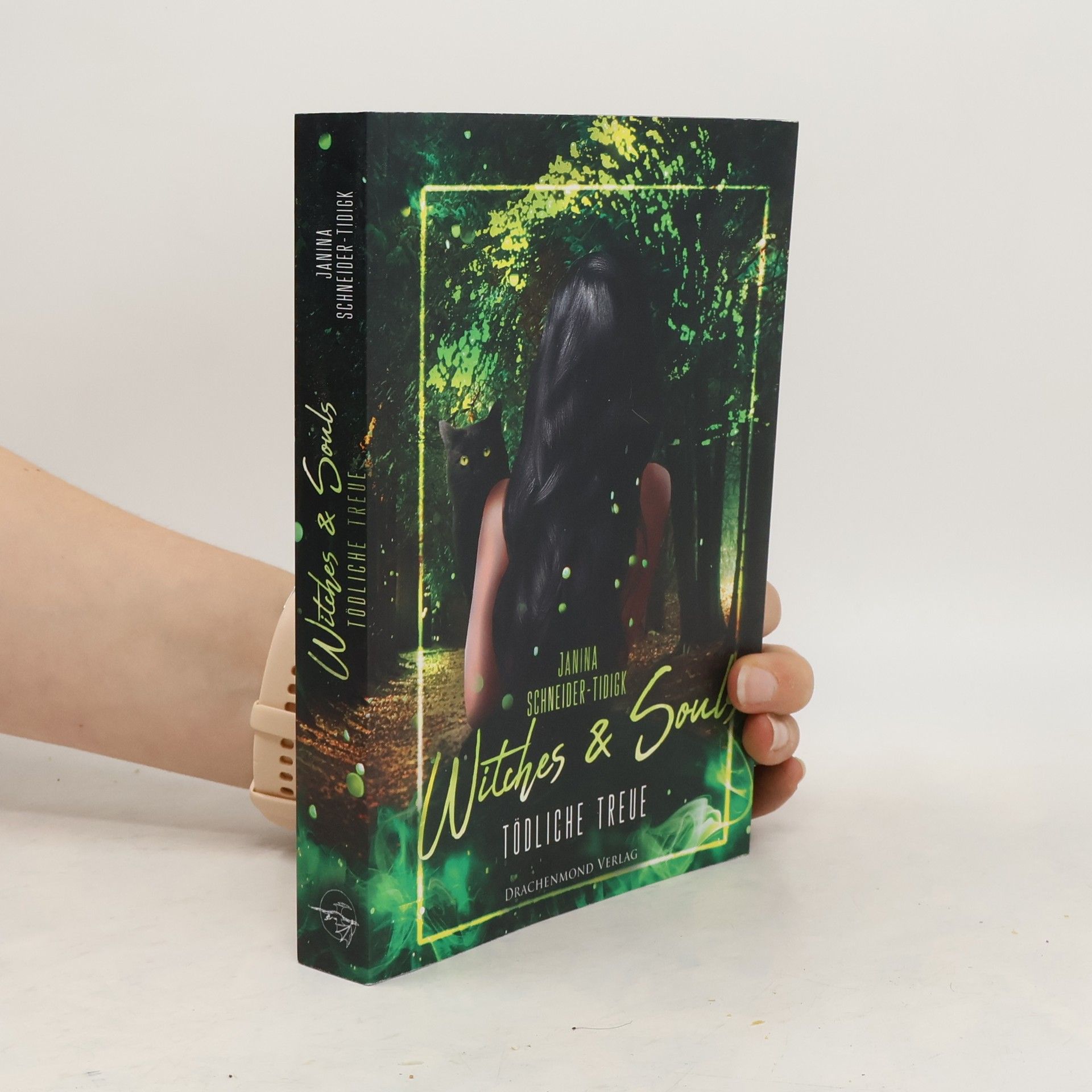Janina Schneider Tidigk Witches & Souls