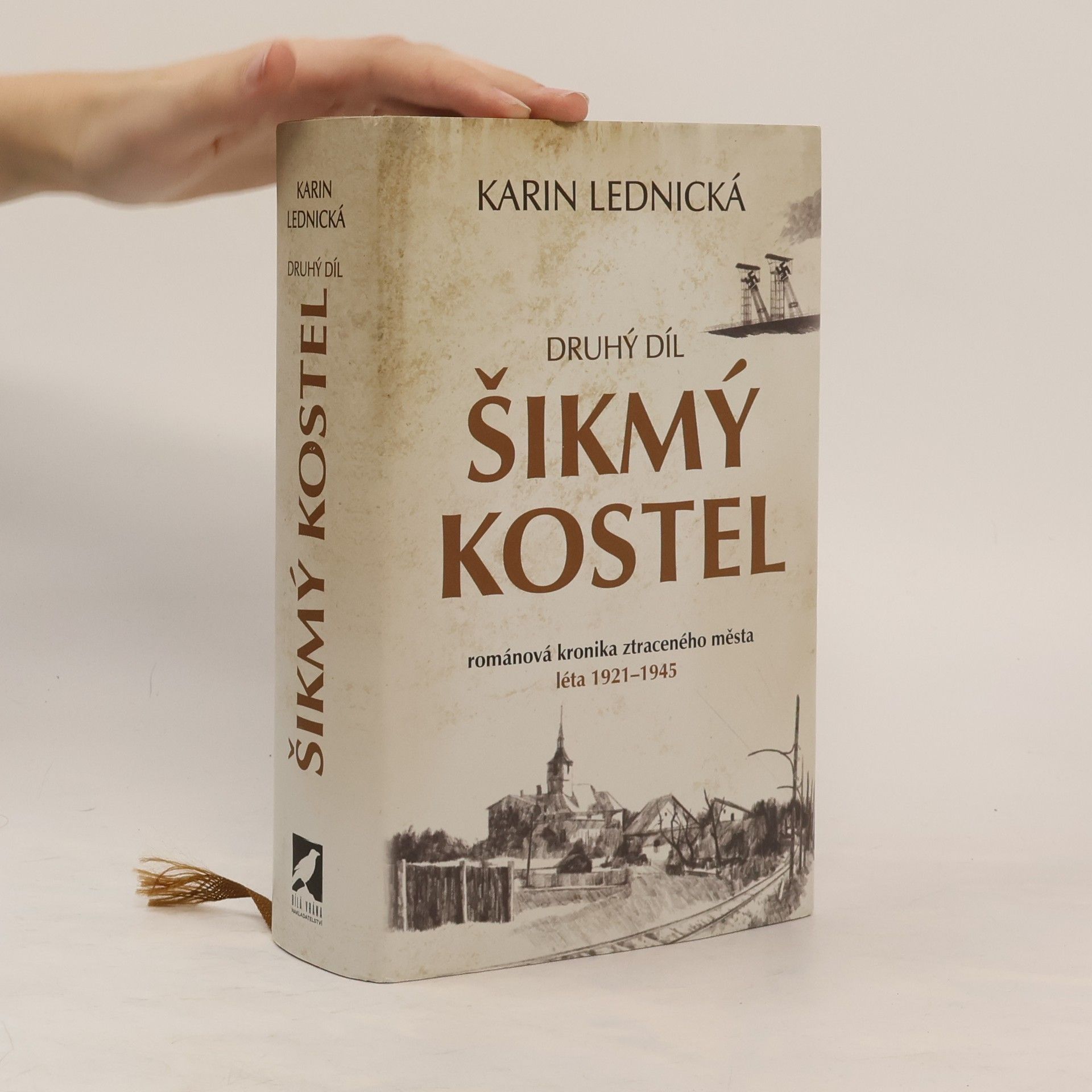 Karin Lednická Šikmý kostel 2