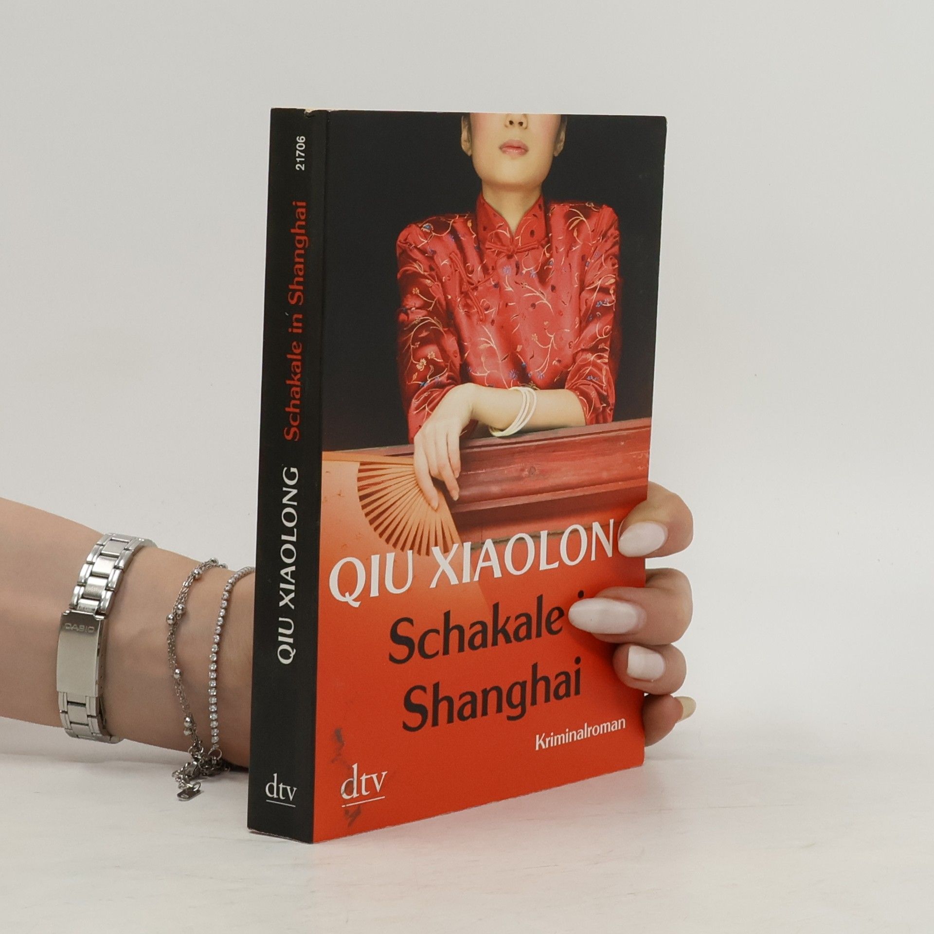 Xiaolong Qiu Schakale in Shanghai