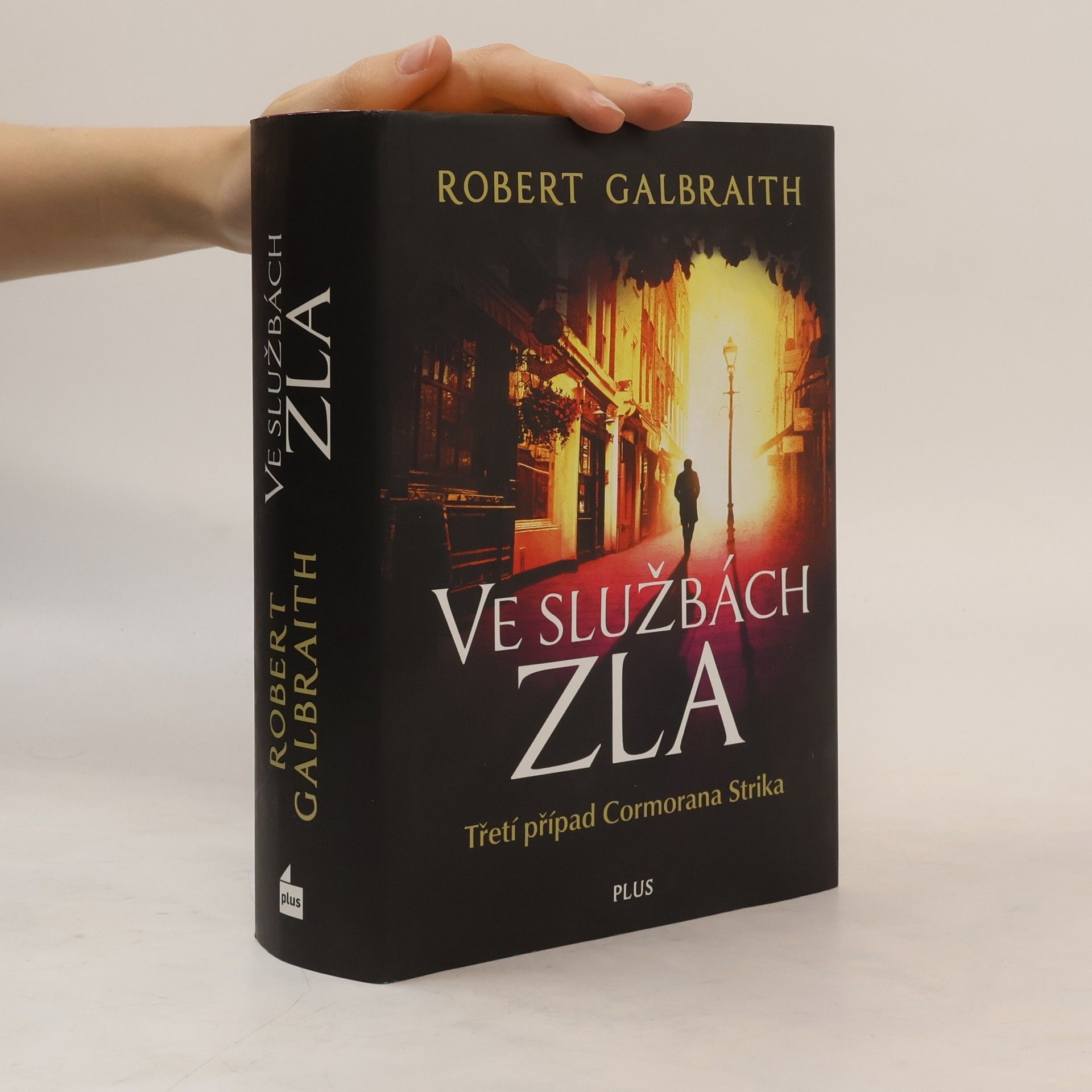 Joanne K. Rowling Ve službách zla