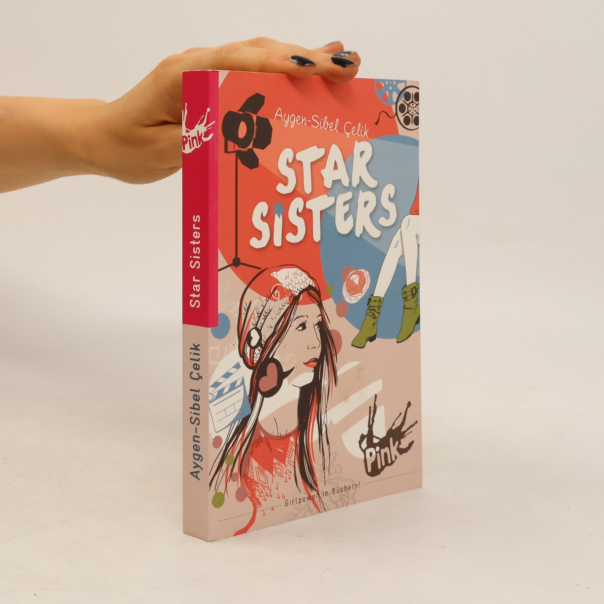 Aygen-Sibel Çelik Star Sisters