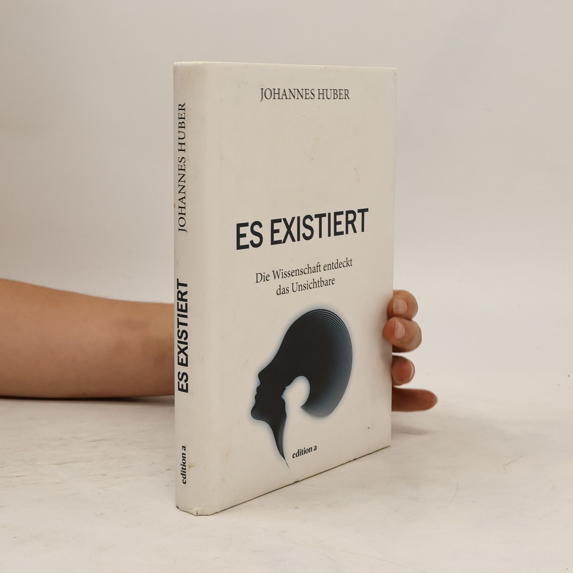 Es existiert