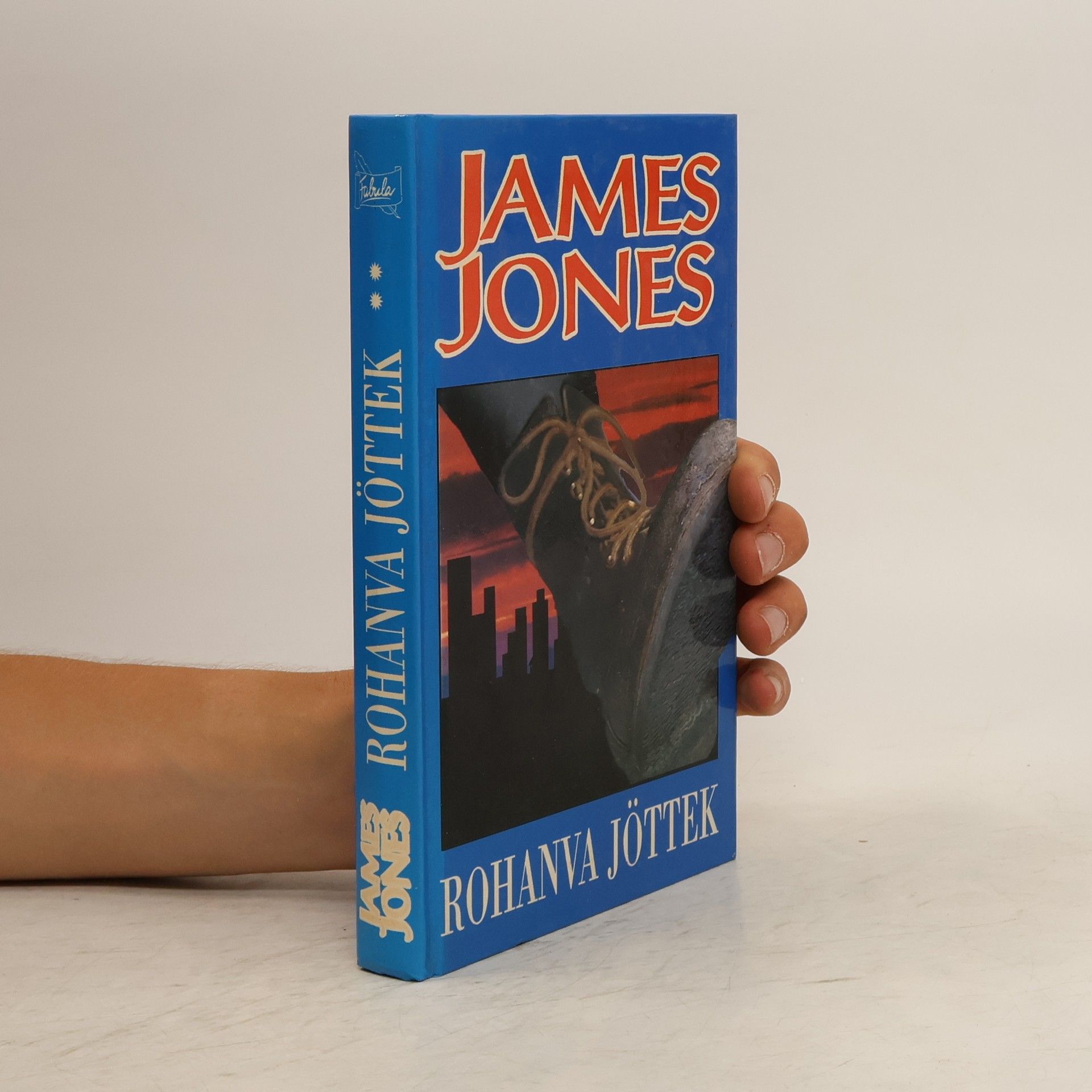 James Jones Rohanva jöttek