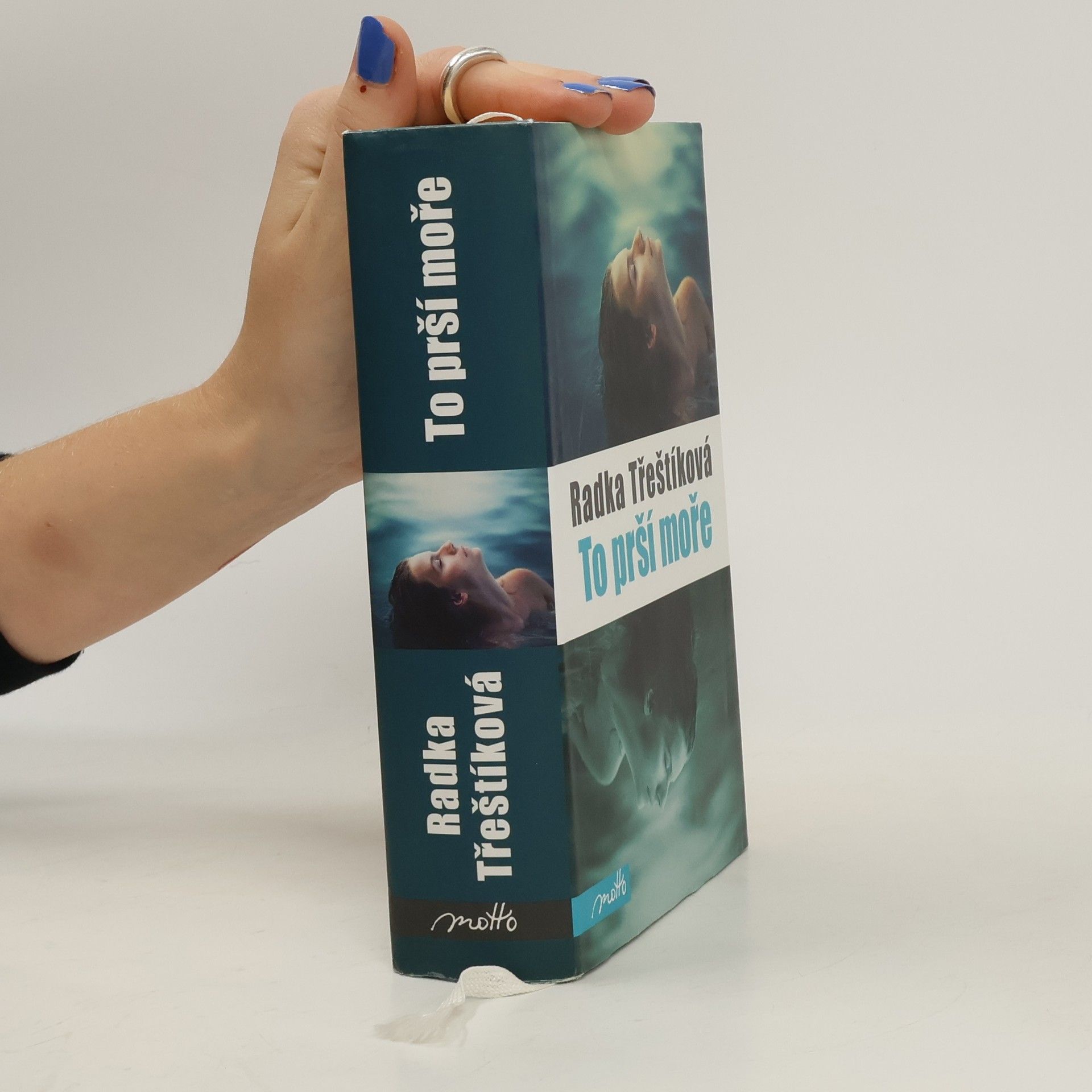 Radka Třeštíková To prší moře