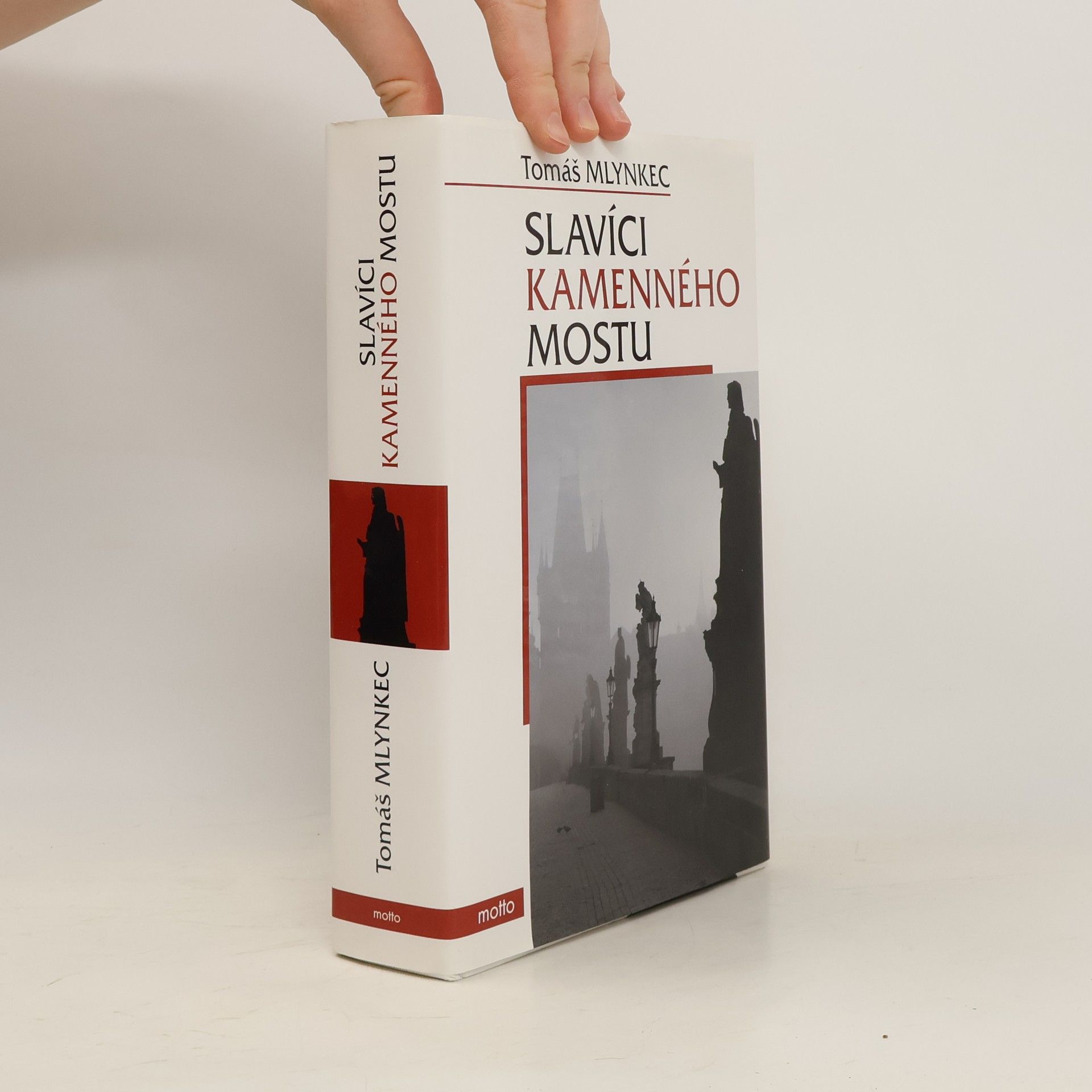 Tomáš Mlynkec Slavíci kamenného mostu