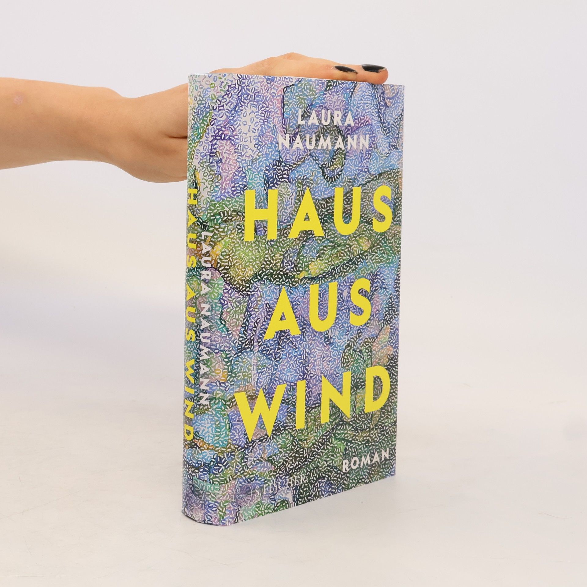 Laura Naumann Haus aus Wind