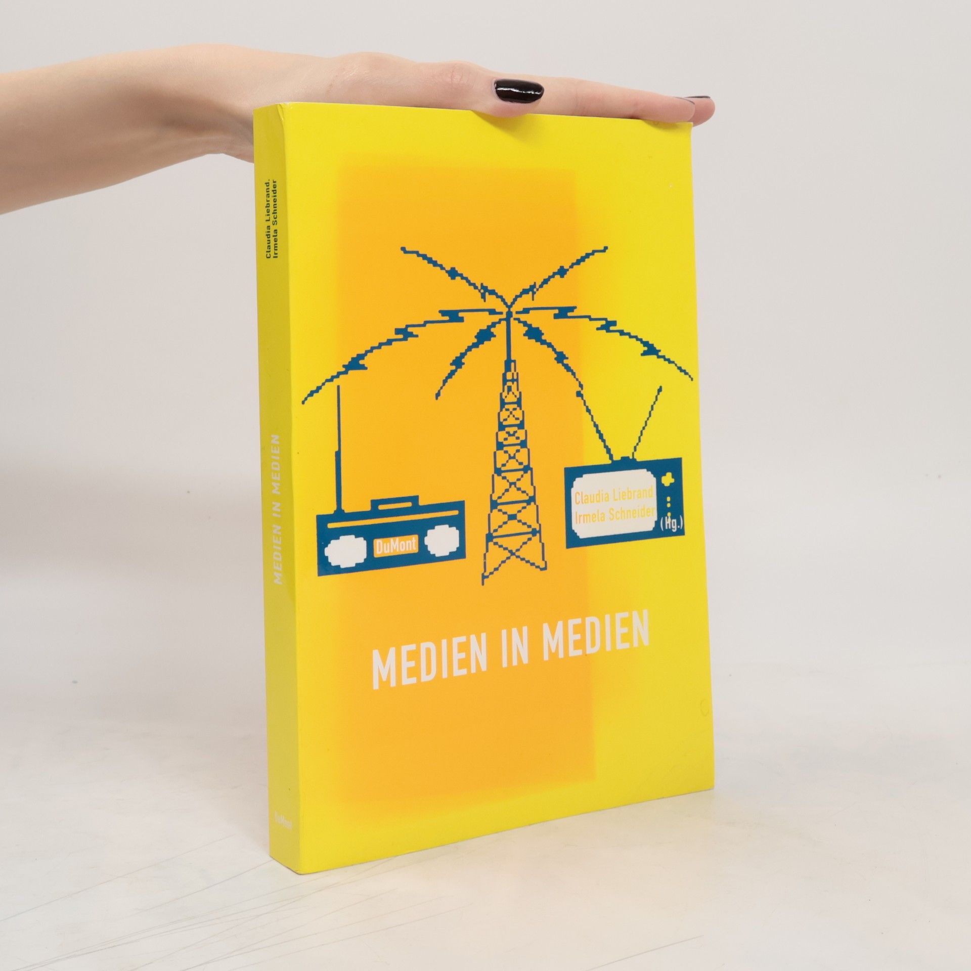 Claudia Liebrand Medien in Medien