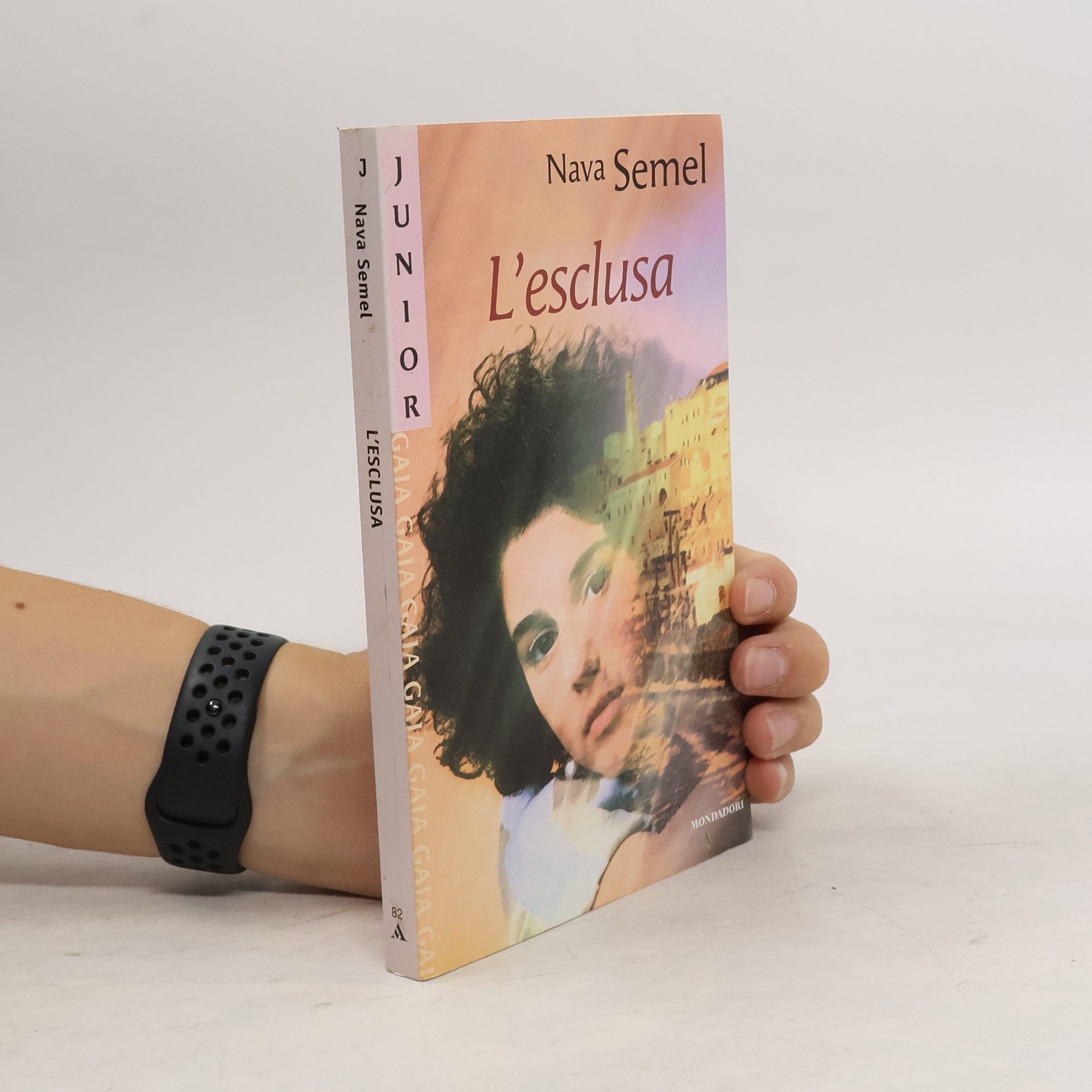 Claudia Lorenzini Junior - 82: L'esclusa