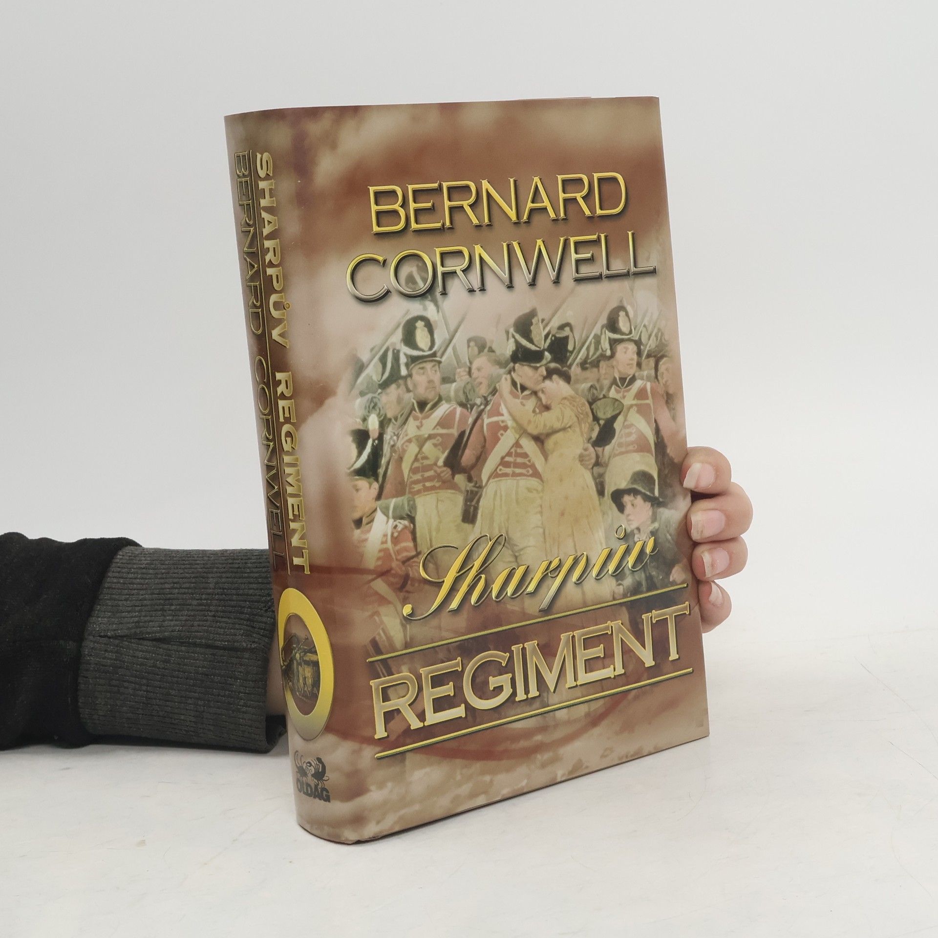 Bernard Cornwell Sharpův regiment