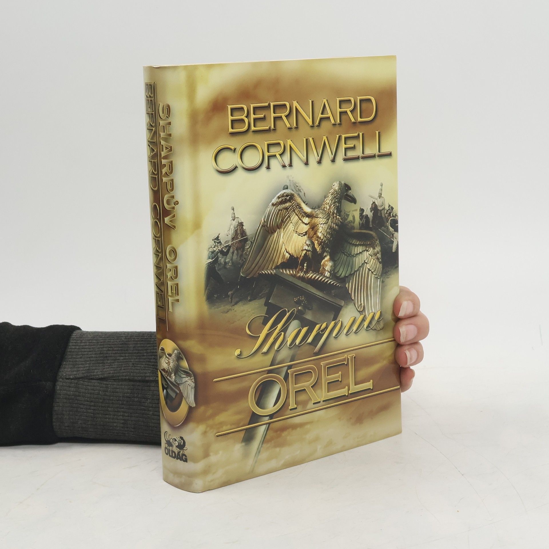Bernard Cornwell Sharpův orel