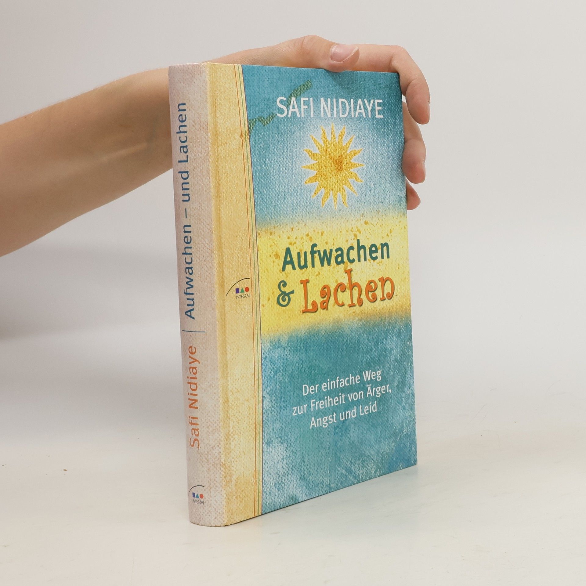 Safi Nidiaye Aufwachen und Lachen