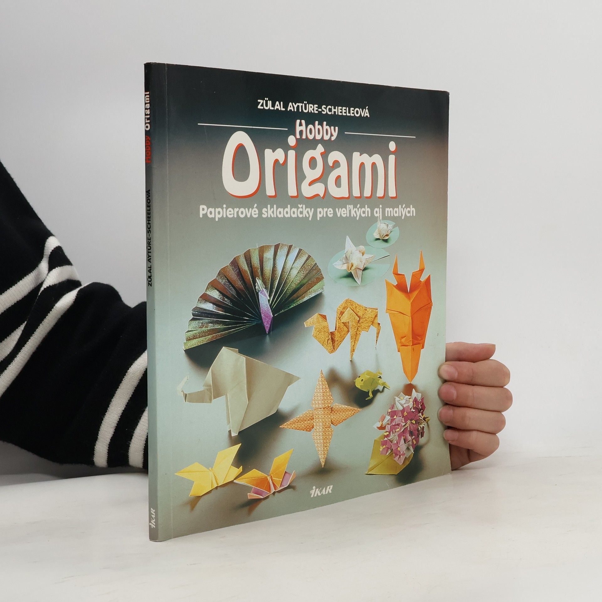 Zülal Aytüre Sheeleová Origami