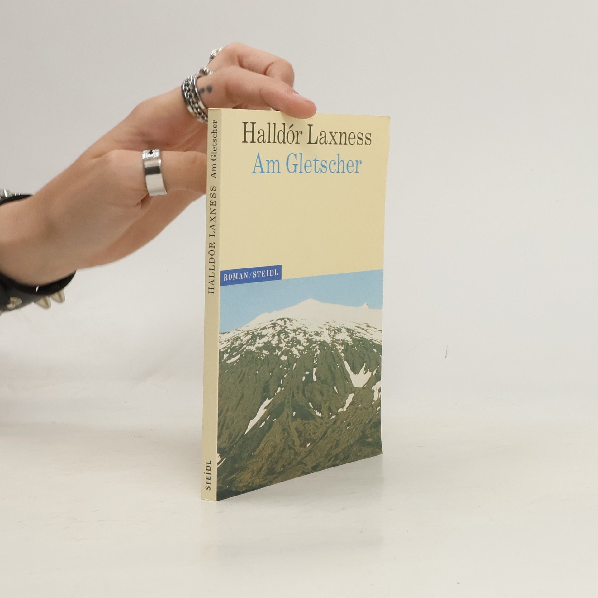 Halldór Kiljan Laxness Am Gletscher