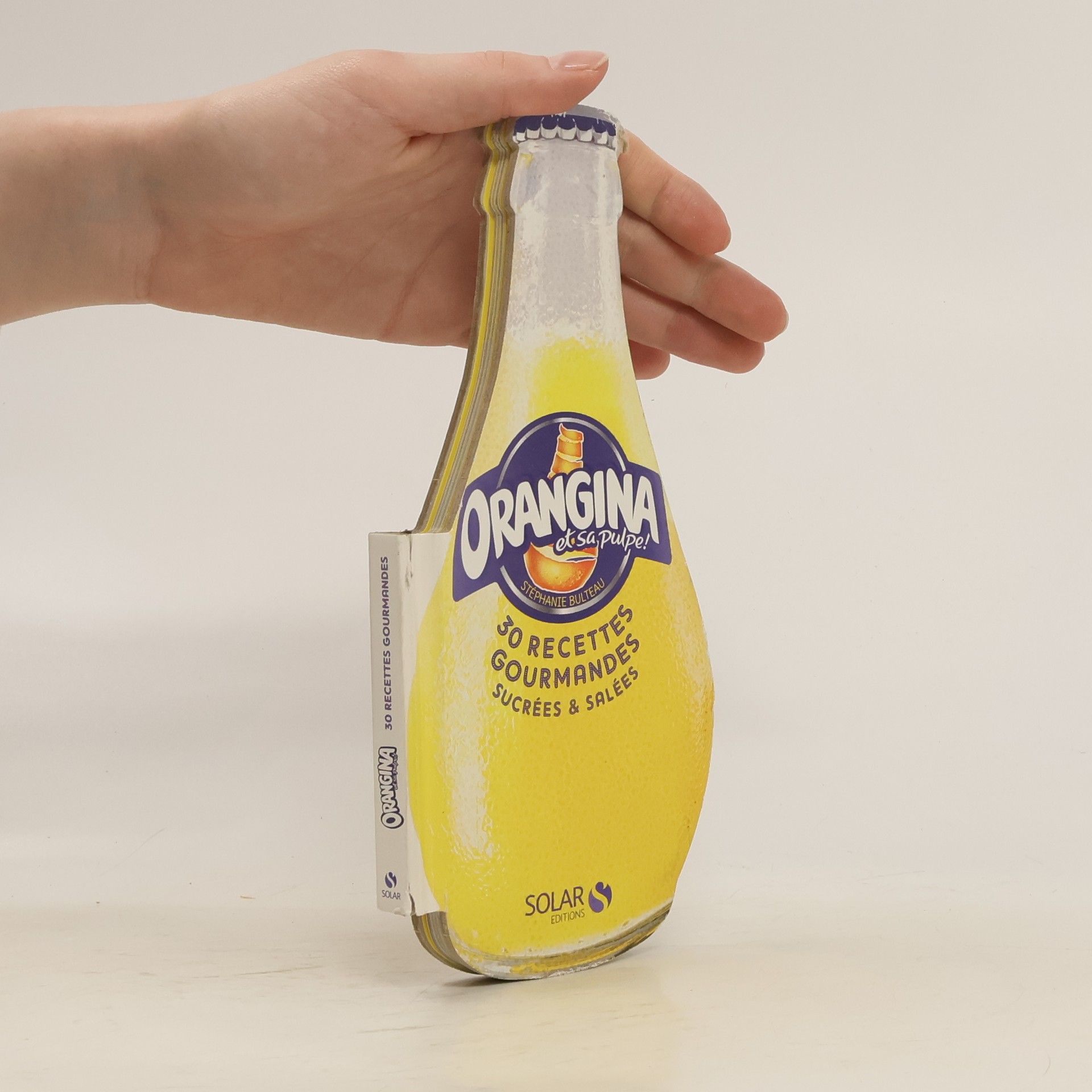 Stéphanie Bulteau Orangina et sa pulpe !