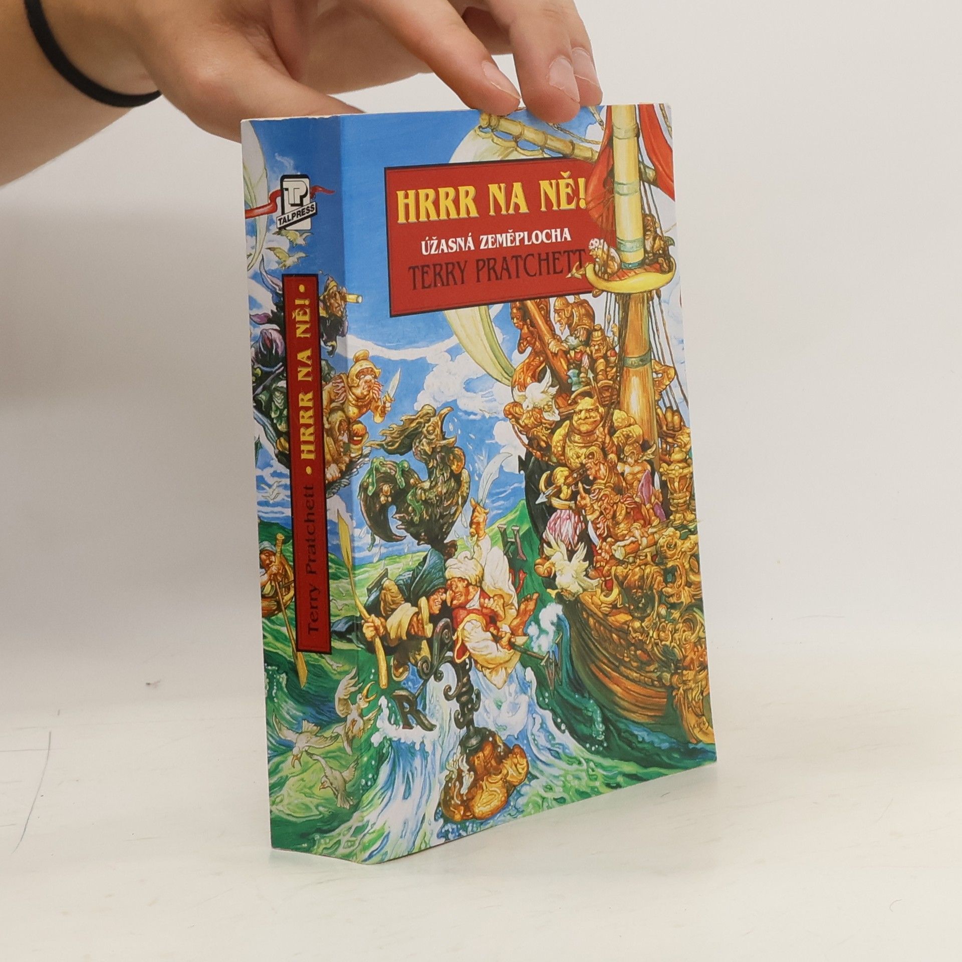 Terry Pratchett Hrrr na ně!