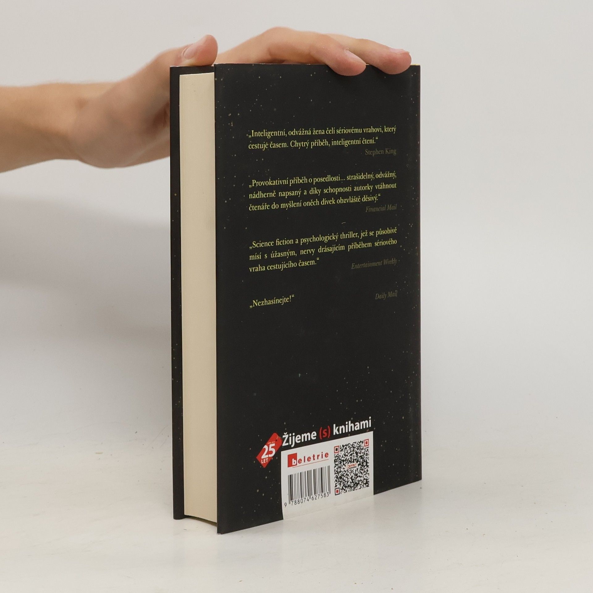 Lauren Beukes Dívka, která se třpytila