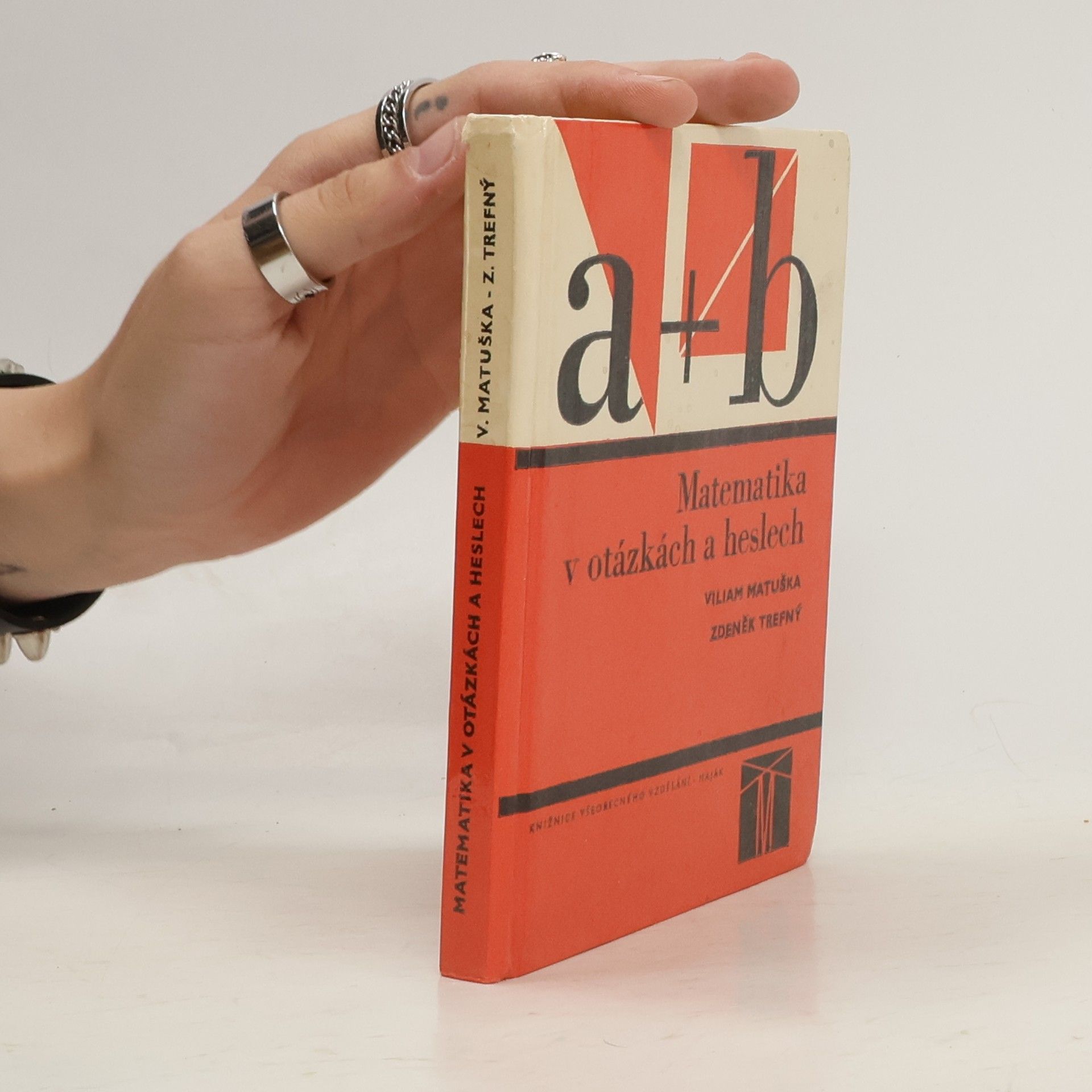 Viliam Matuška Matematika v otázkách a heslech