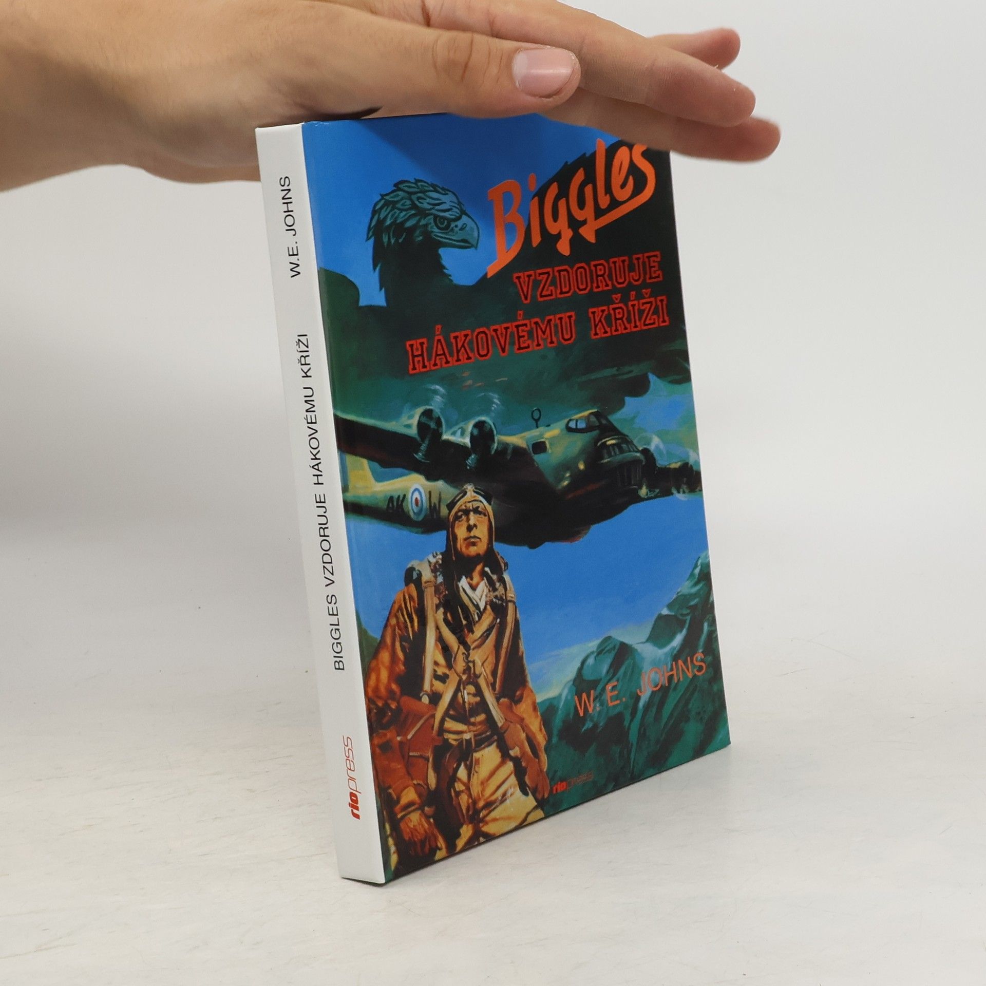 W. E. Johns Biggles vzdoruje hákovému kříži