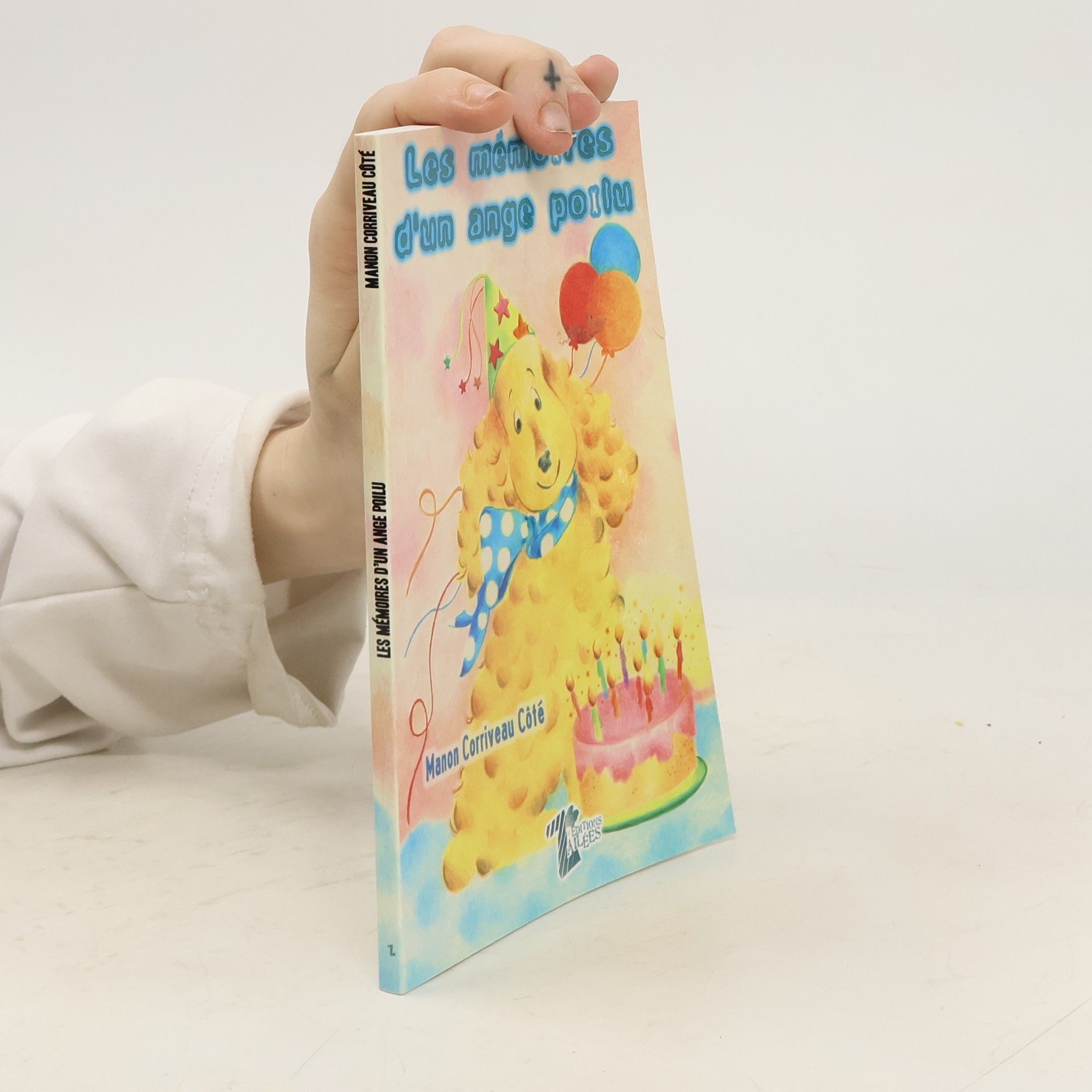 Manon Corriveau Côté Les mémoires d'un ange poilu