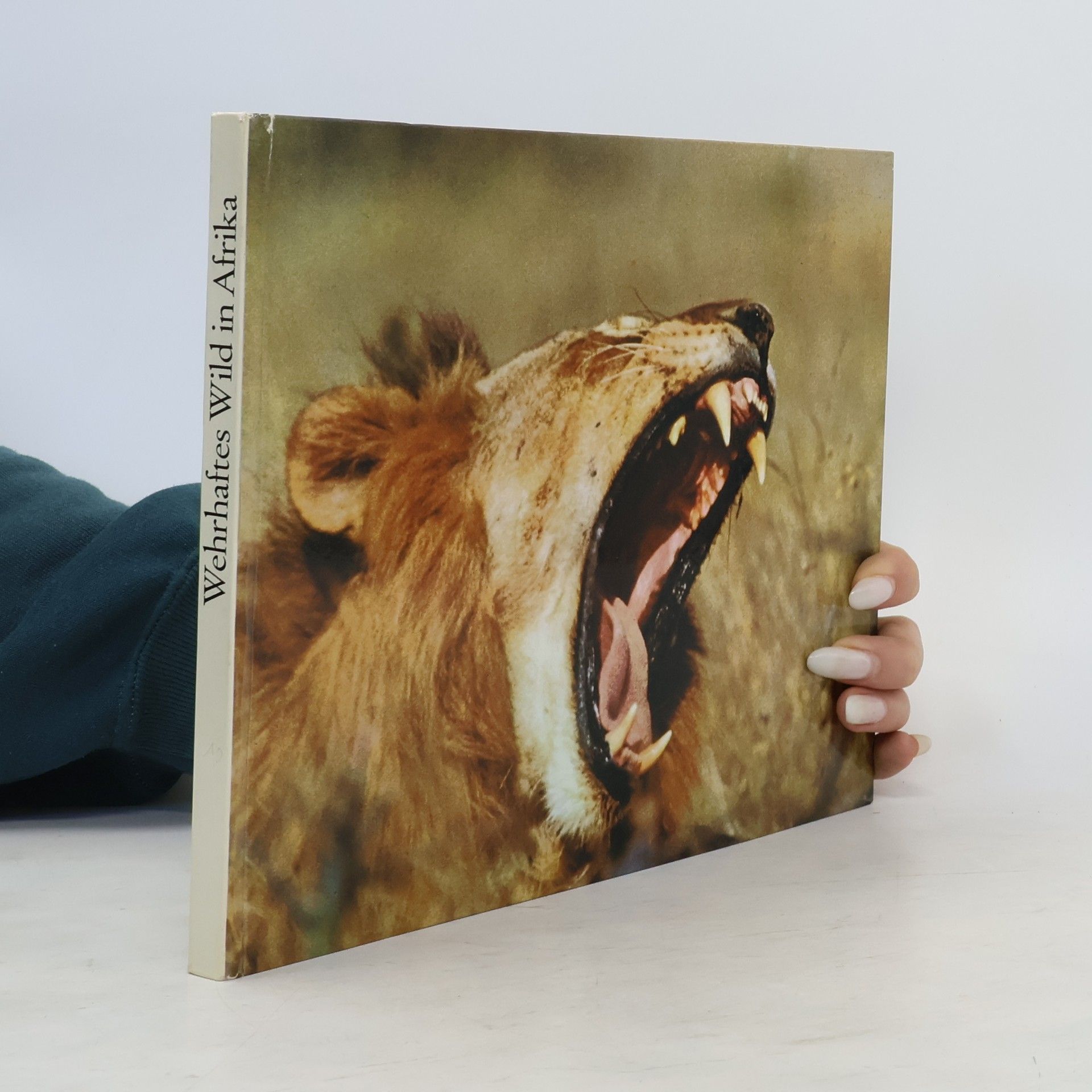 Klaus Paysan Wehrhaftes. Wild in Afrika