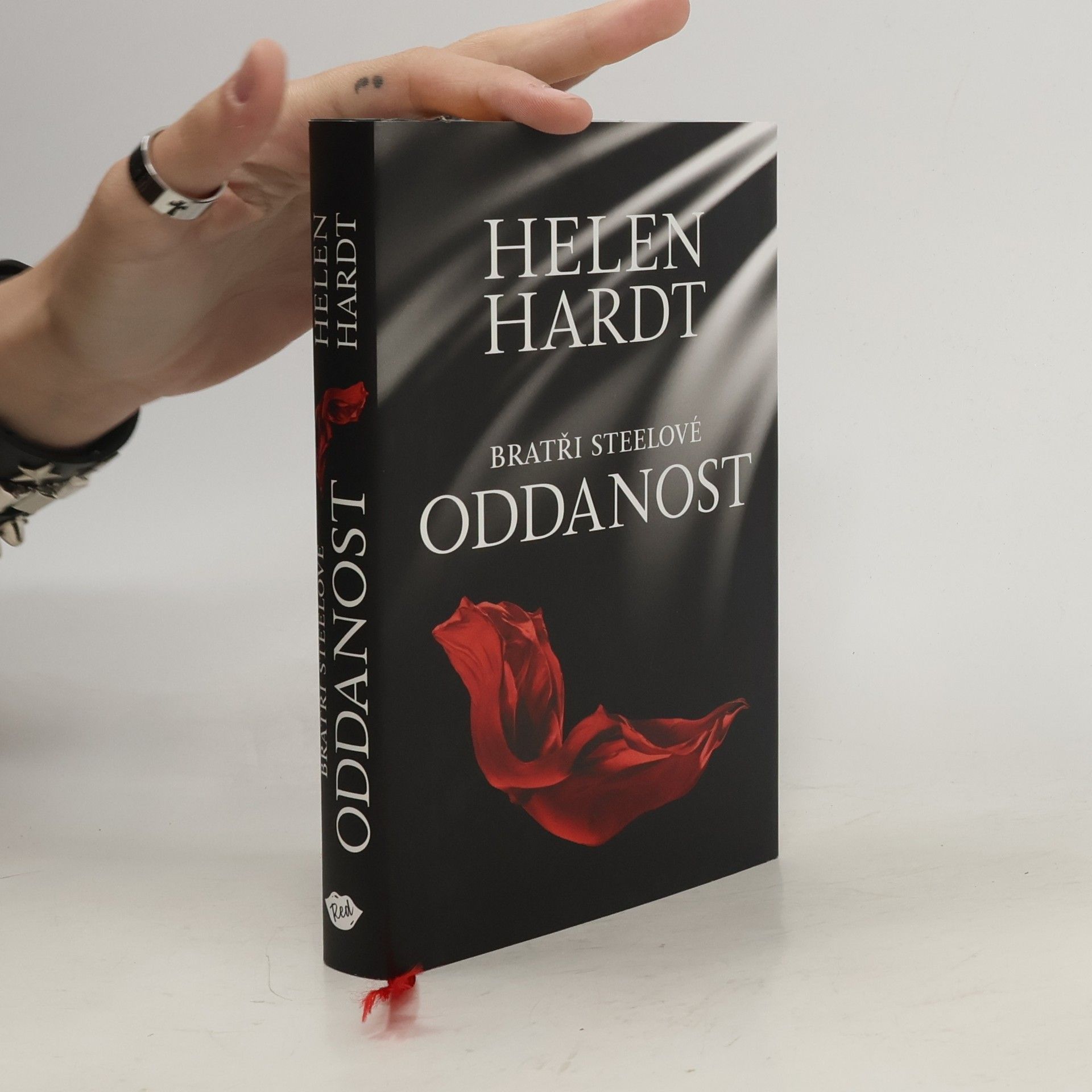Helen Hardt Bratři Steelové. Oddanost