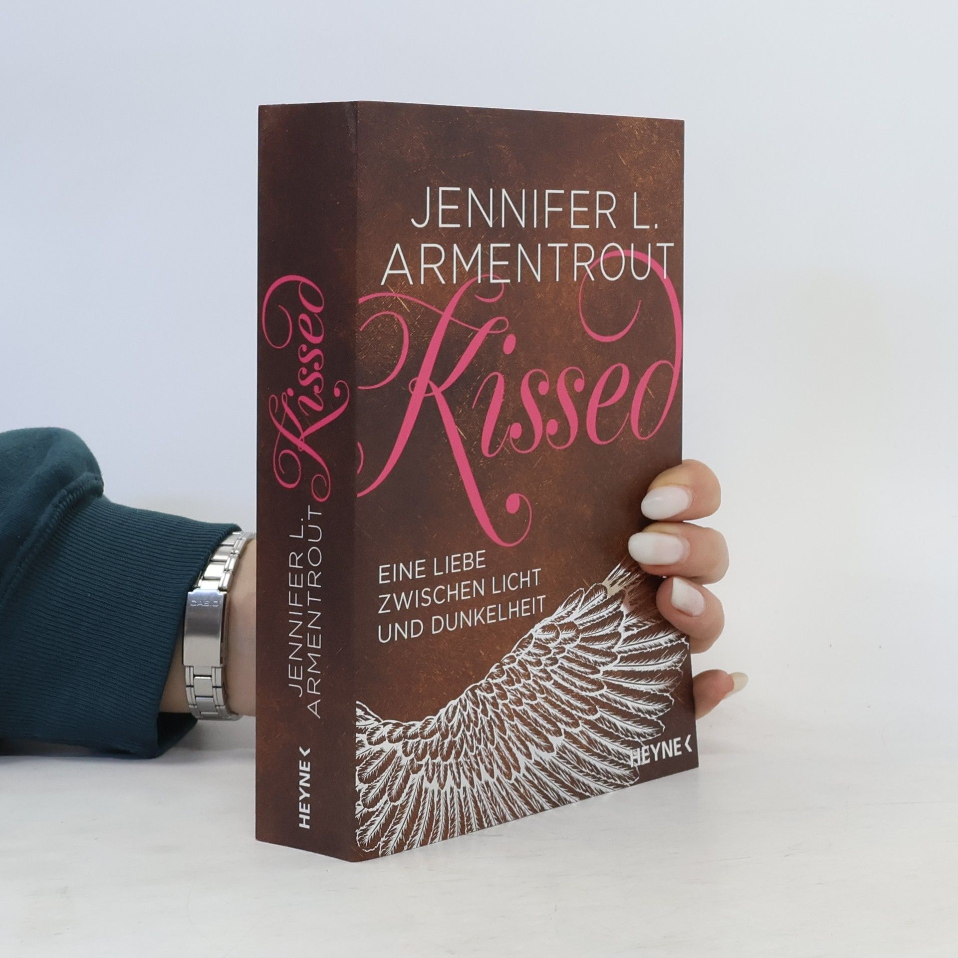 Jennifer L. Armentrout Kissed: Eine Liebe zwischen Licht und Dunkelheit