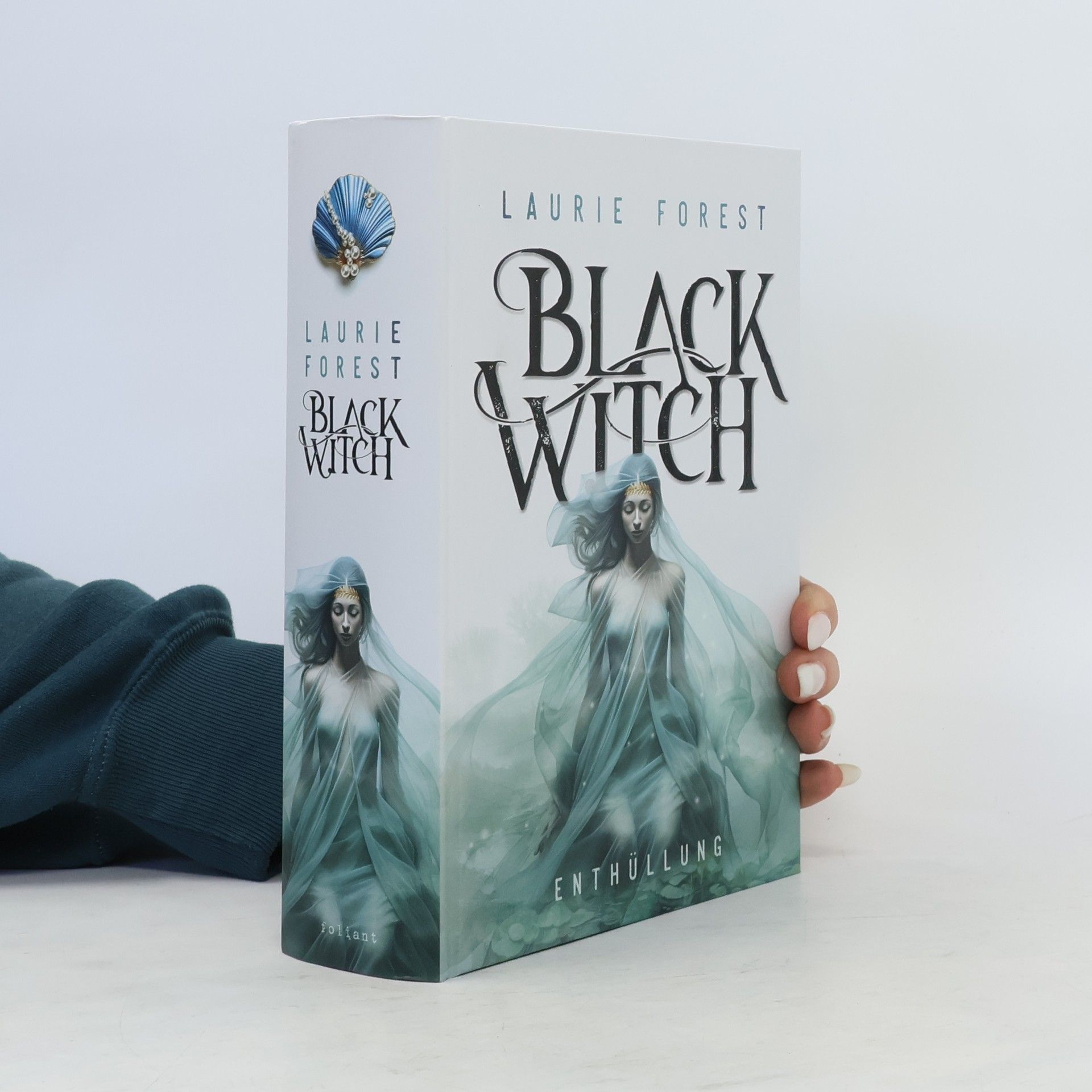 Laurie Forest Black Witch - Enthüllung
