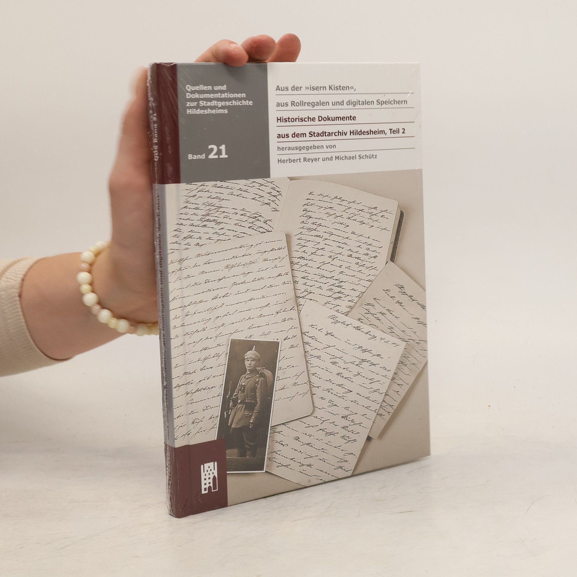Herbert Reyer Aus der „isern Kisten“, aus Rollregalen und digitalen Speichern