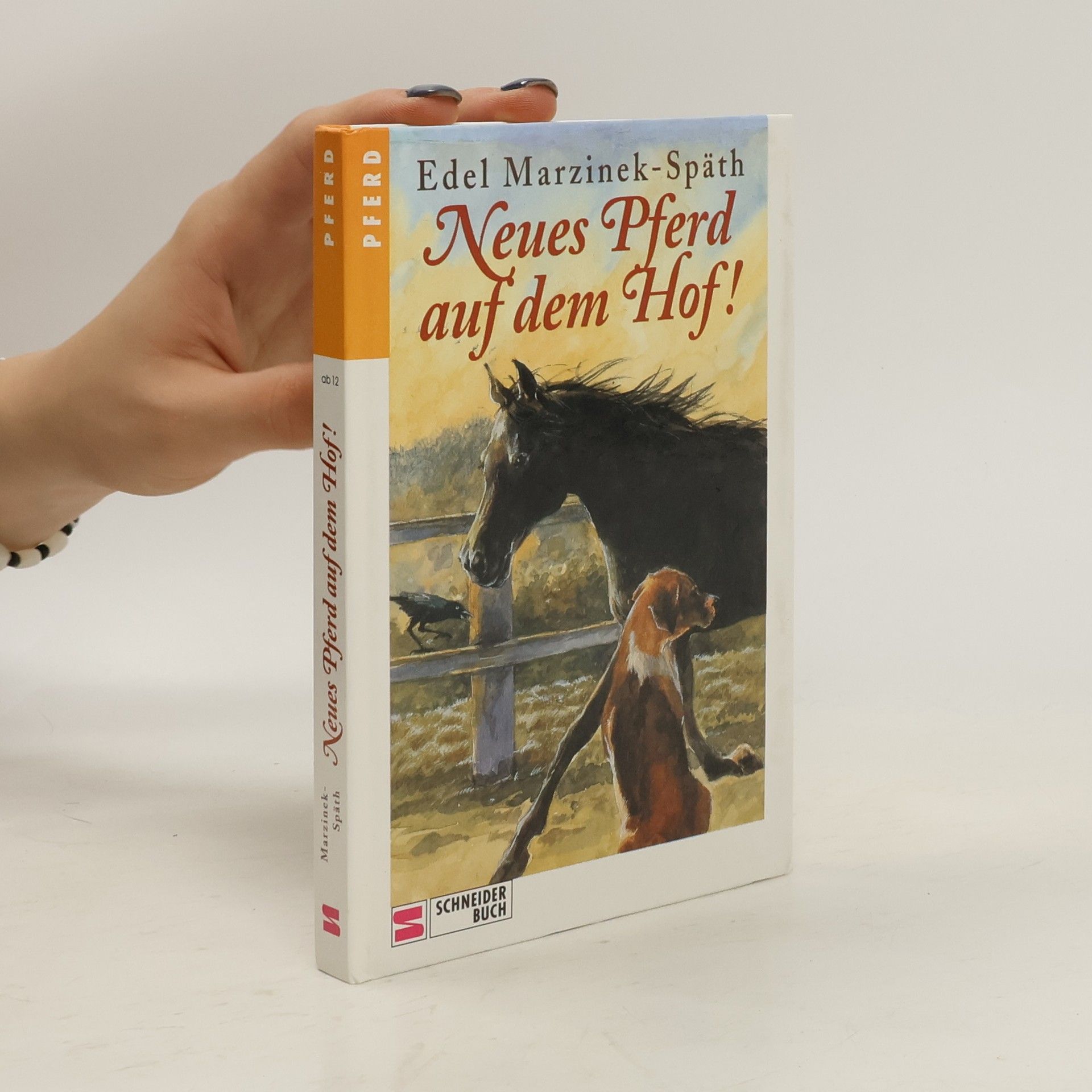 Edel Marzinek Späth Neues Pferd auf dem Hof!