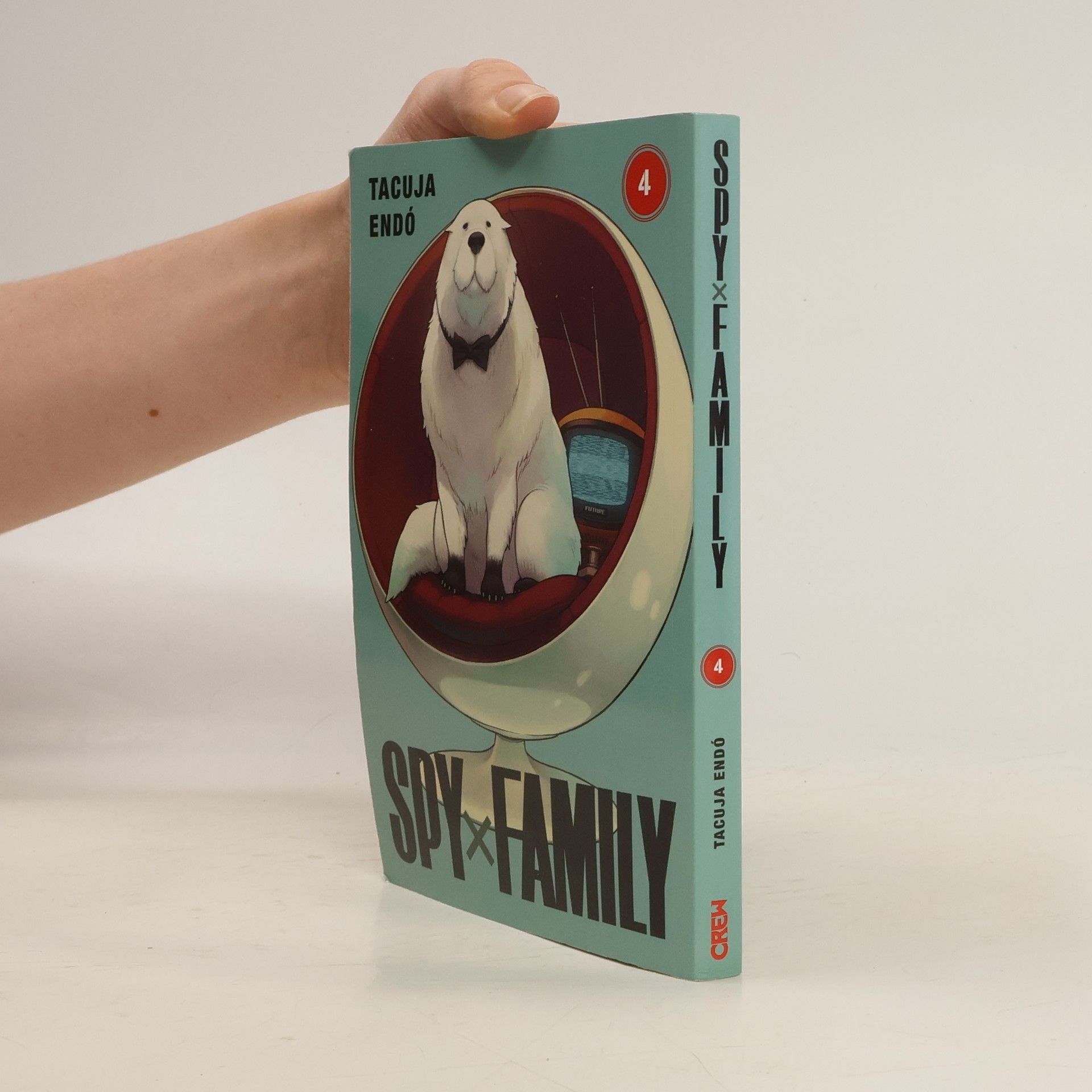 Tacuja Endó Spy x Family 4