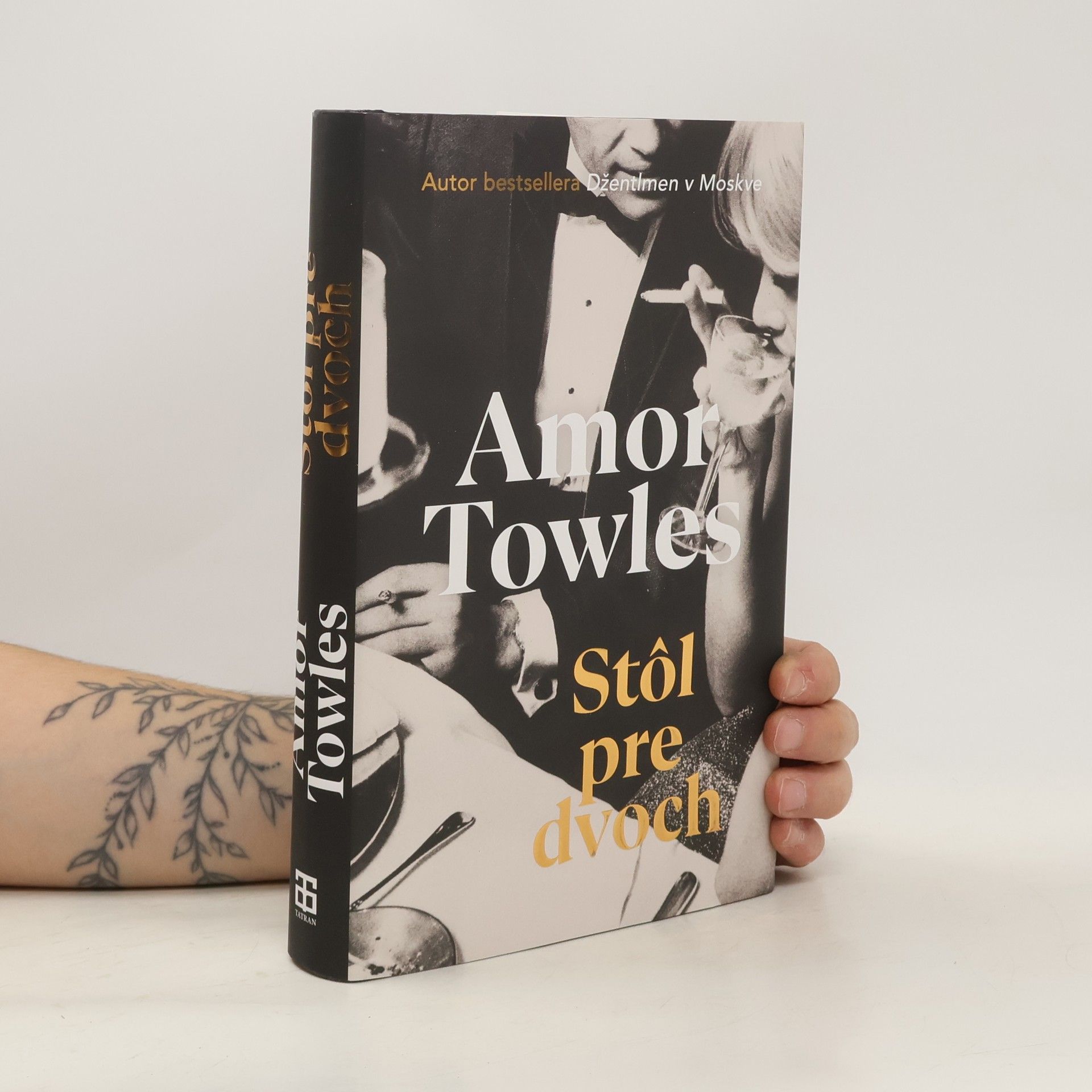 Amor Towles Stôl pre dvoch