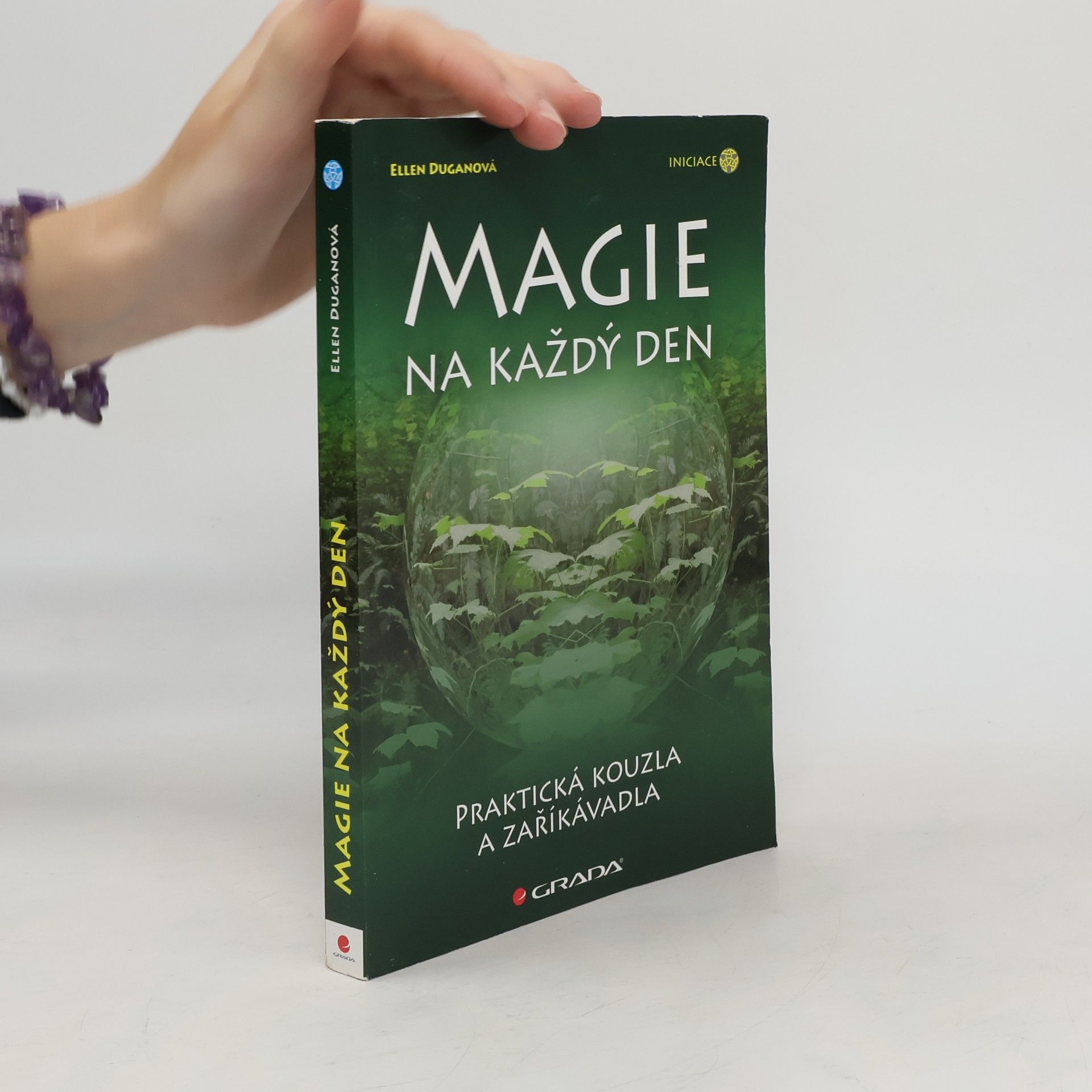 Ellen Dugan Magie na každý den : praktická kouzla a zaříkávadla