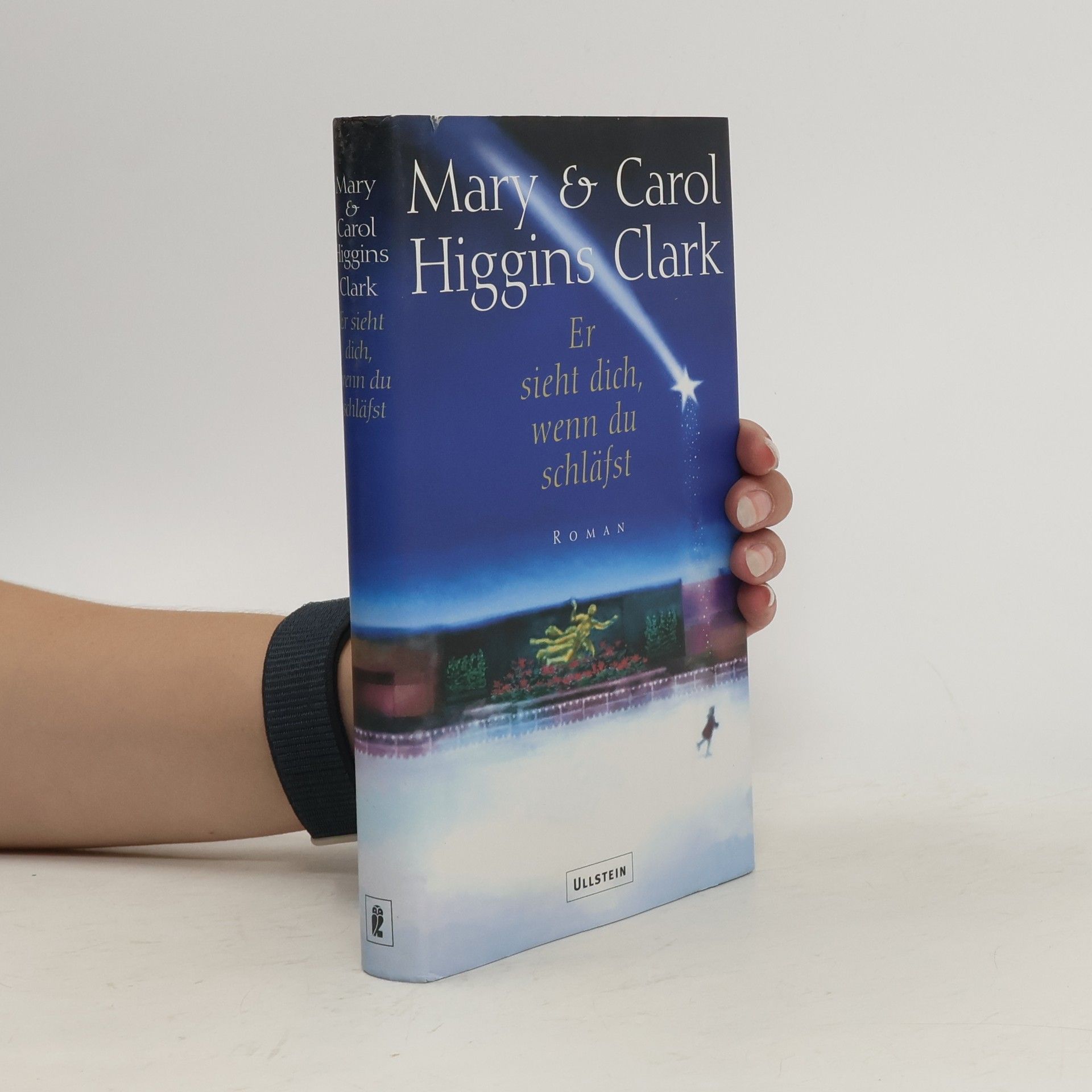 Mary Higgins Clark Er sieht dich, wenn du schläfst