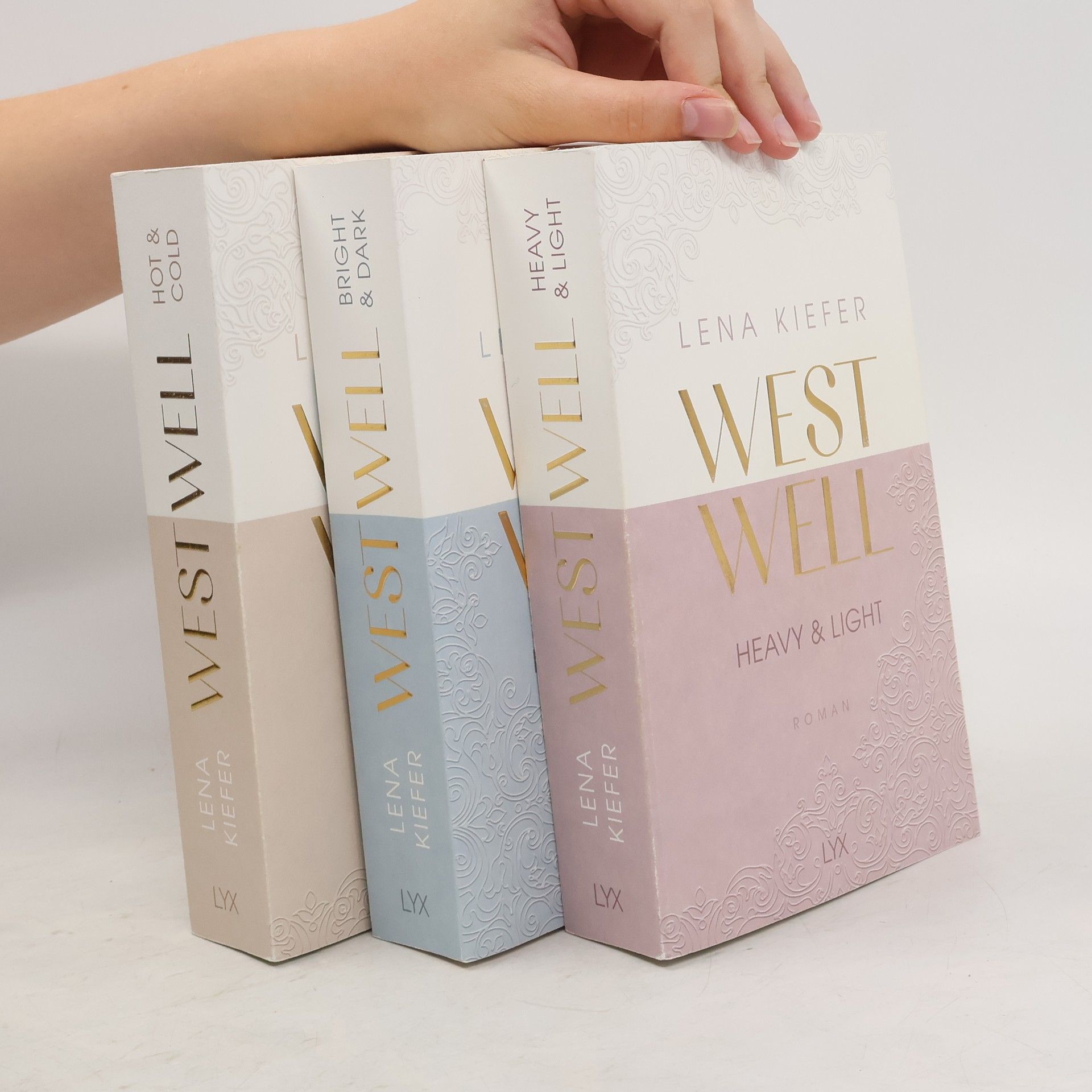 Lena Kiefer Westwell 1-3