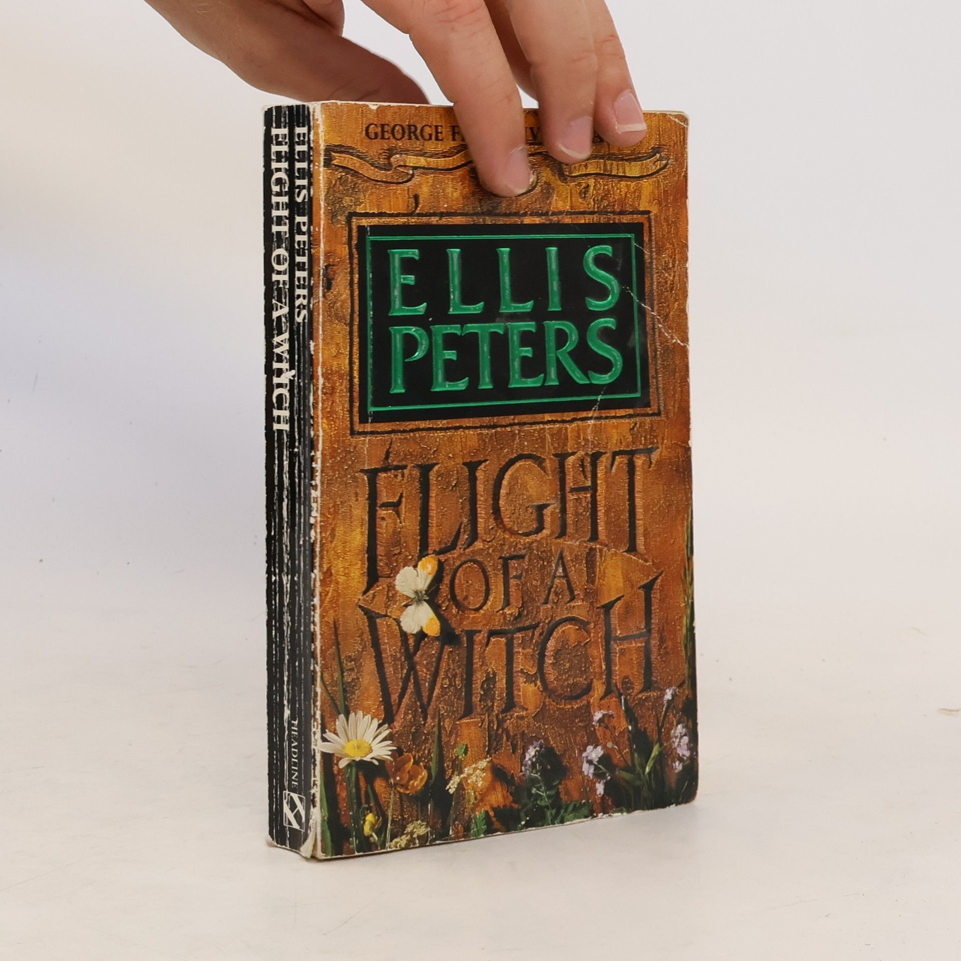 George P. Ellis Peters Inspector Felse Mystery: Flight of a Witch