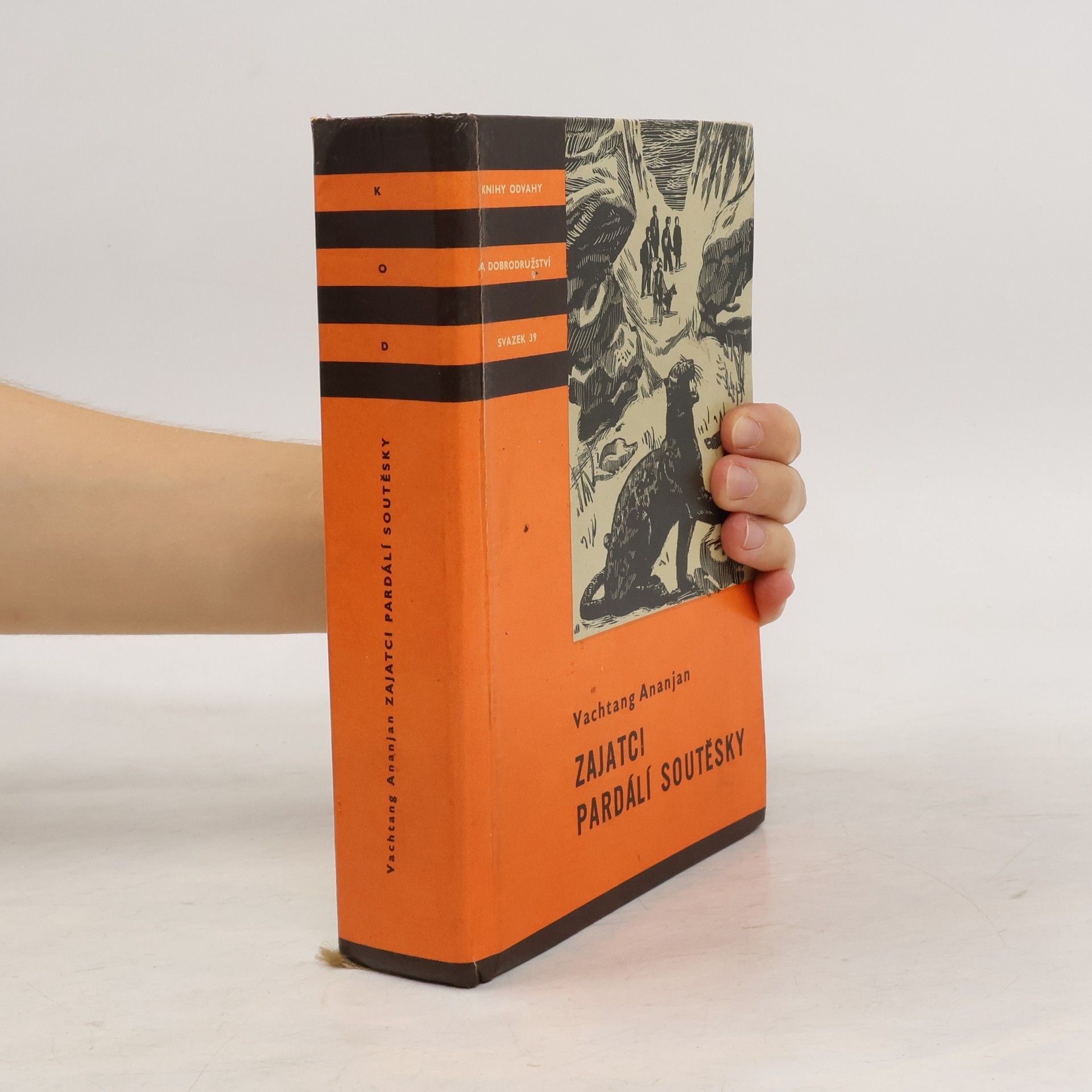 Vachtang Ananjan Zajatci Pardálí soutěsky