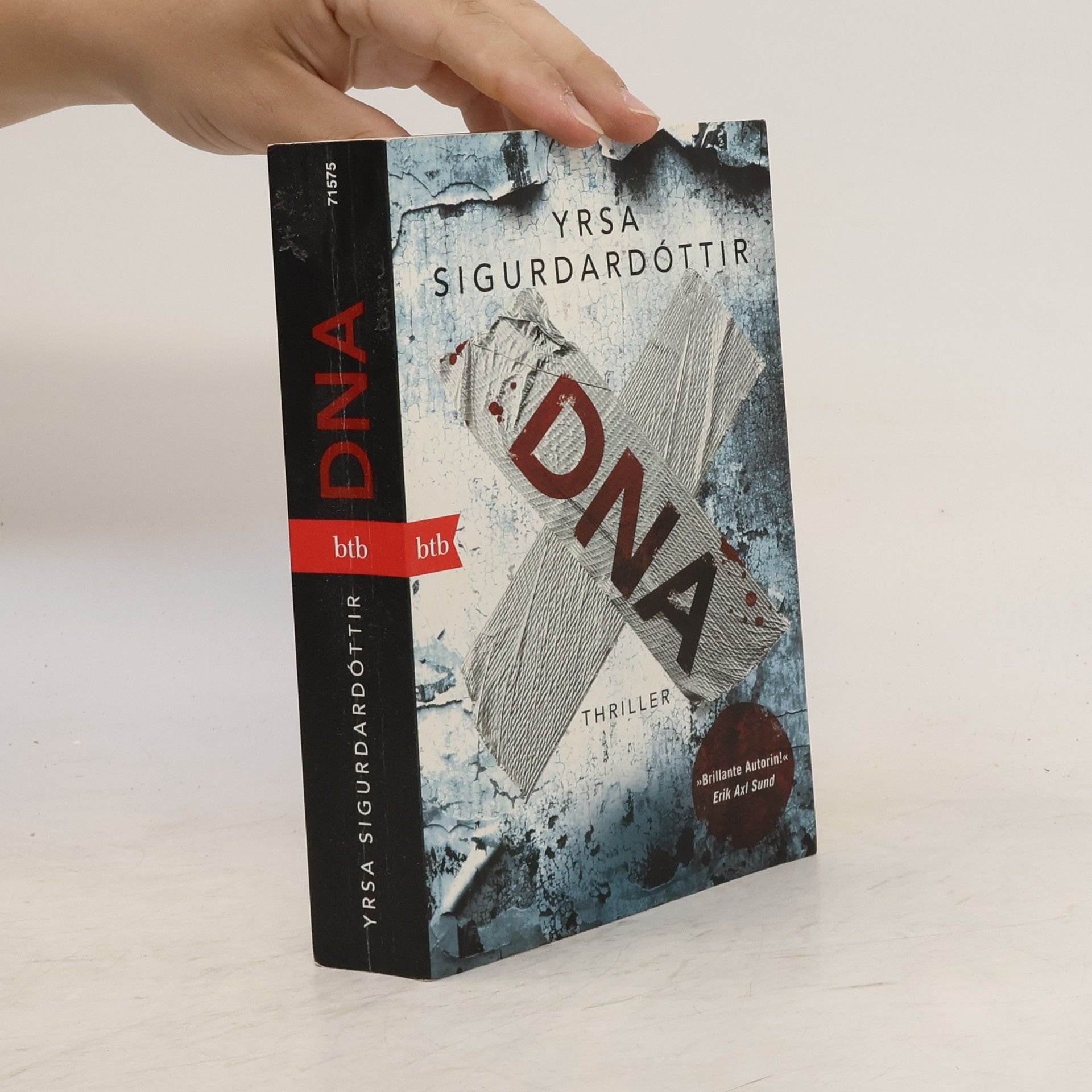Yrsa Sigurðardóttir DNA