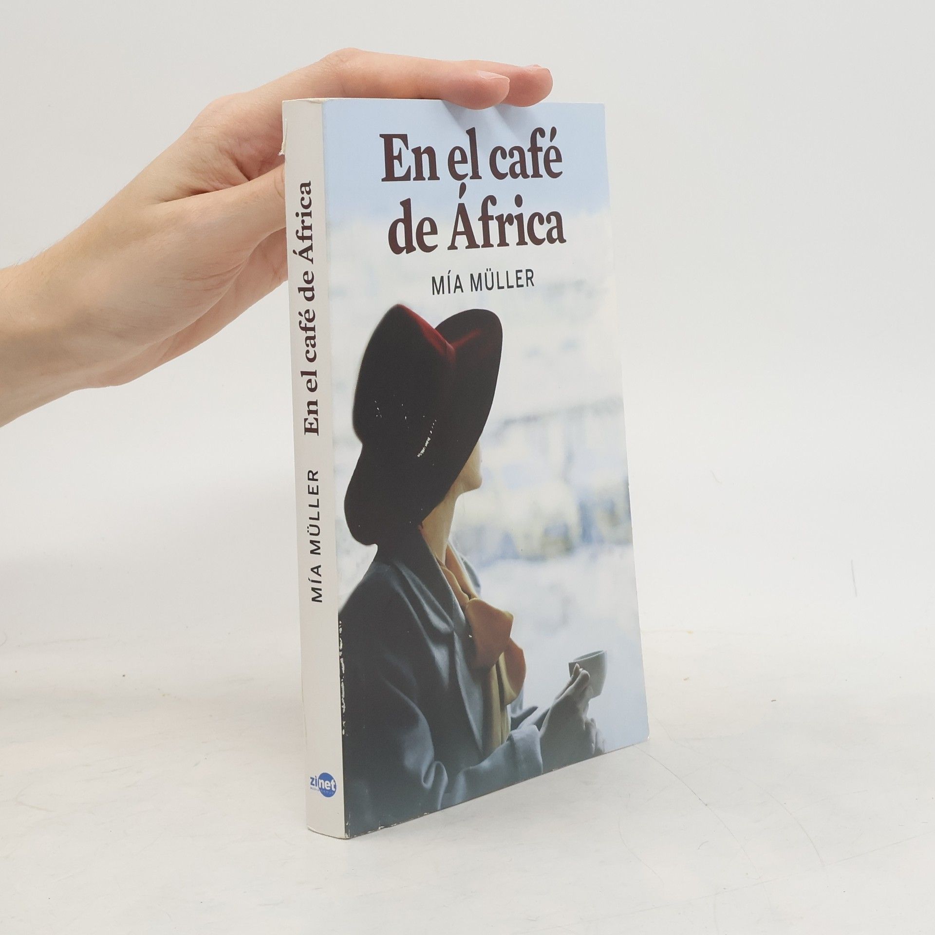 Mía Müler En el café de África