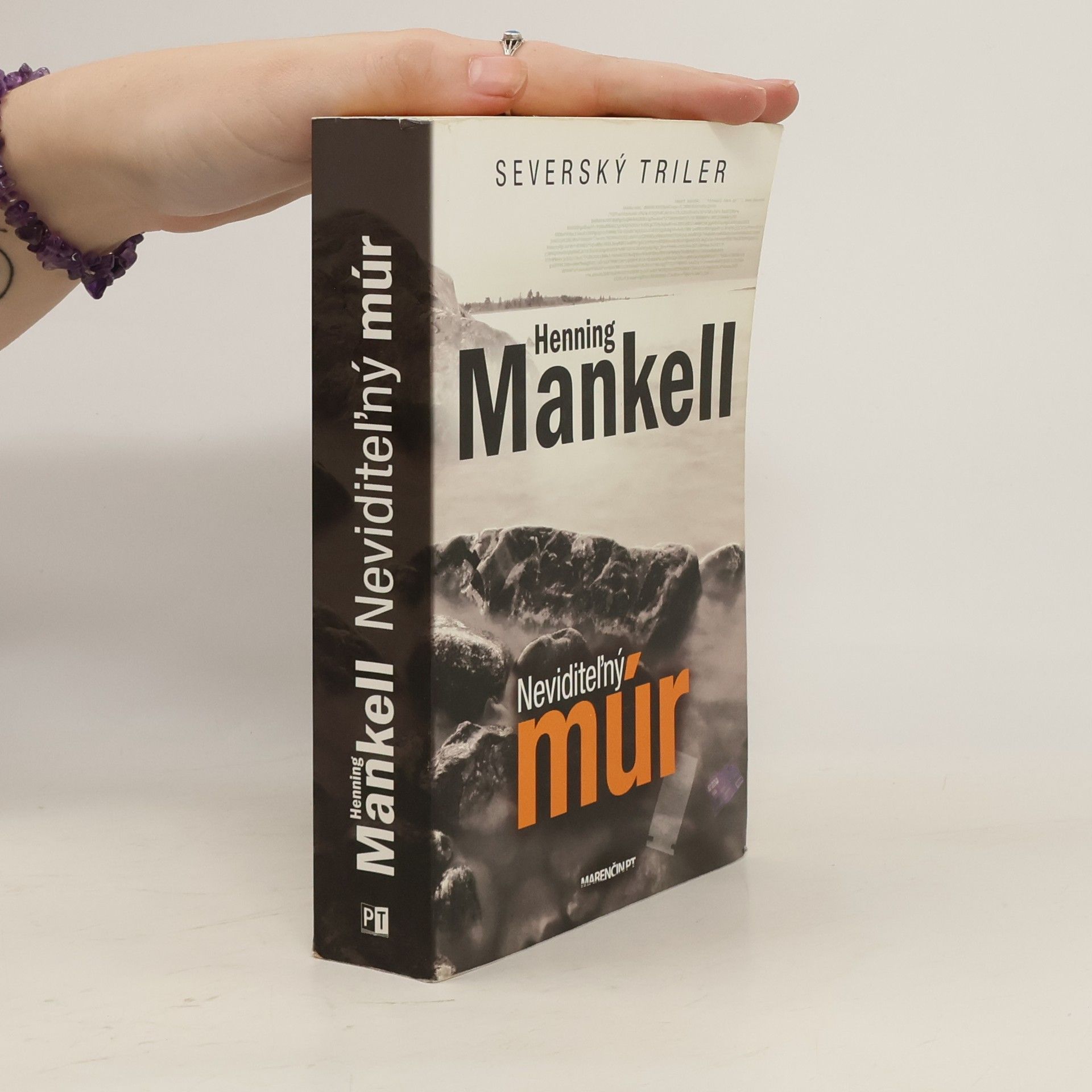 Henning Mankell Neviditeľný múr